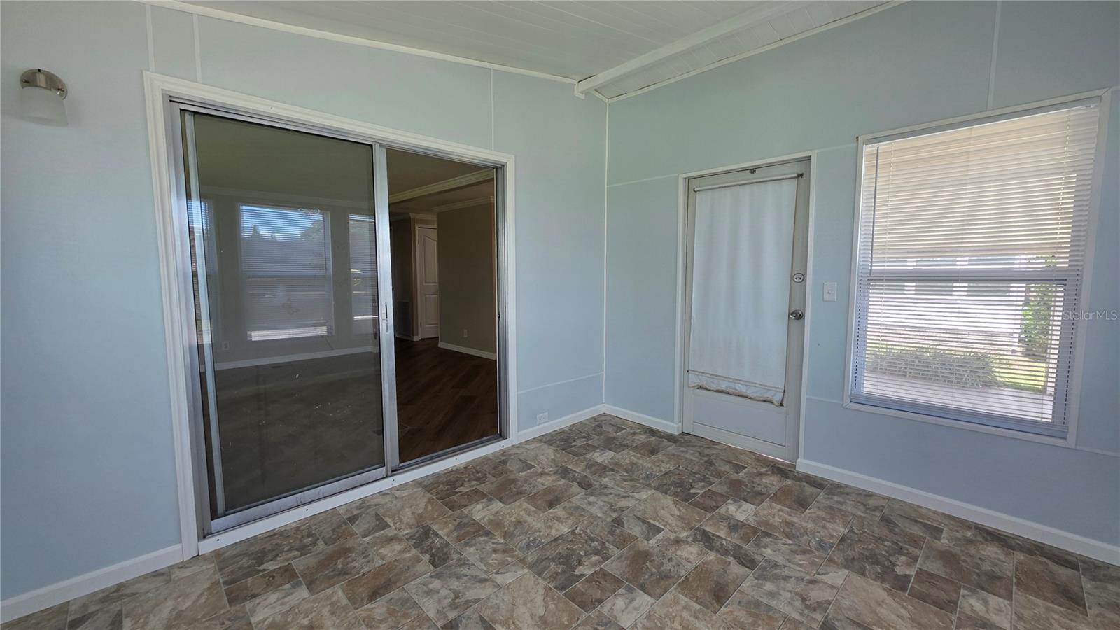 Image 12 of 47 For 36801 Camelia Court