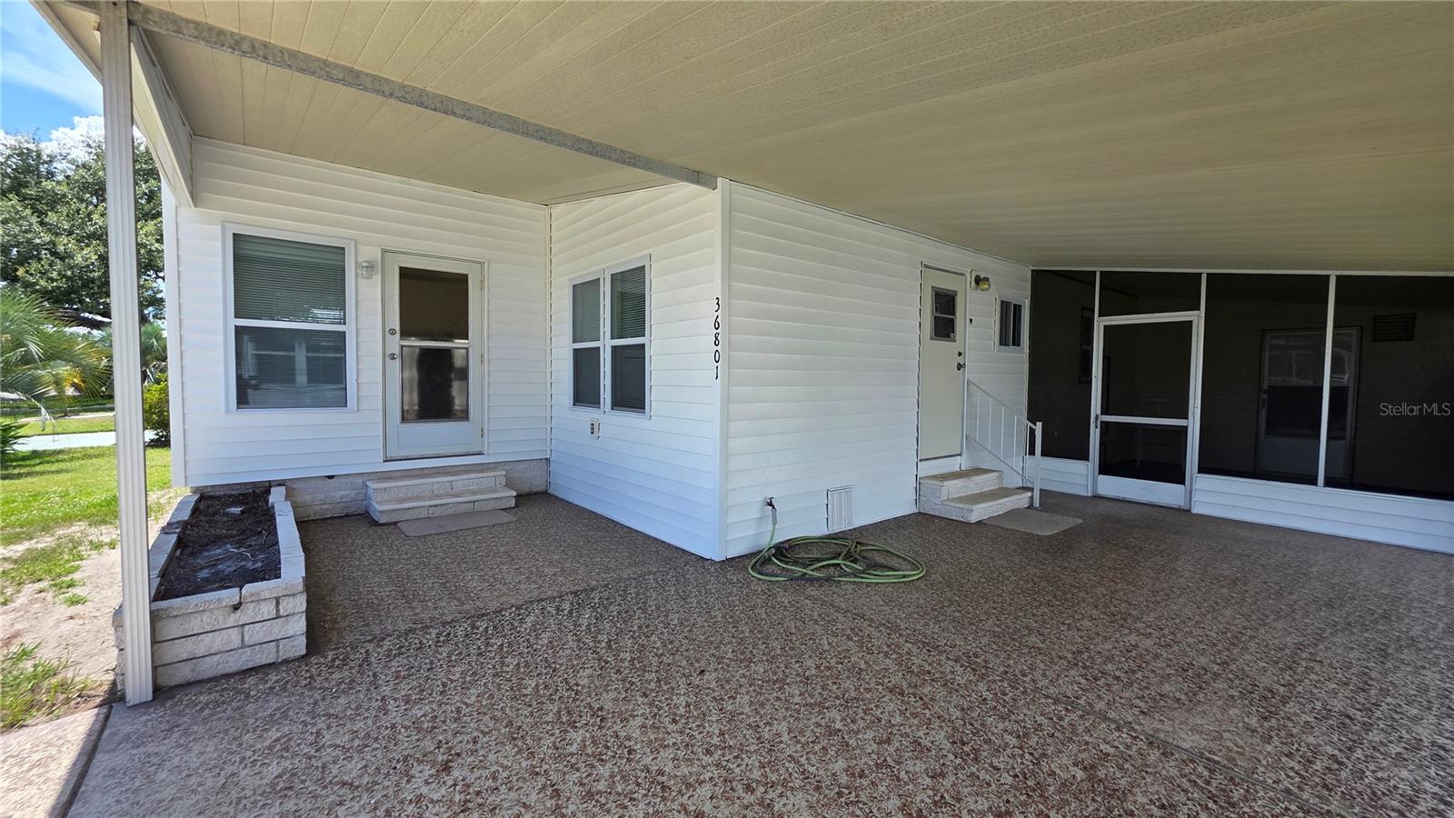 Image 4 of 47 For 36801 Camelia Court