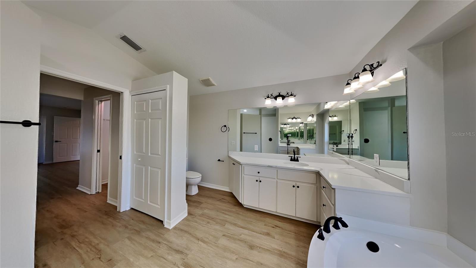 Image 13 of 21 For 23344 Van Buren Avenue