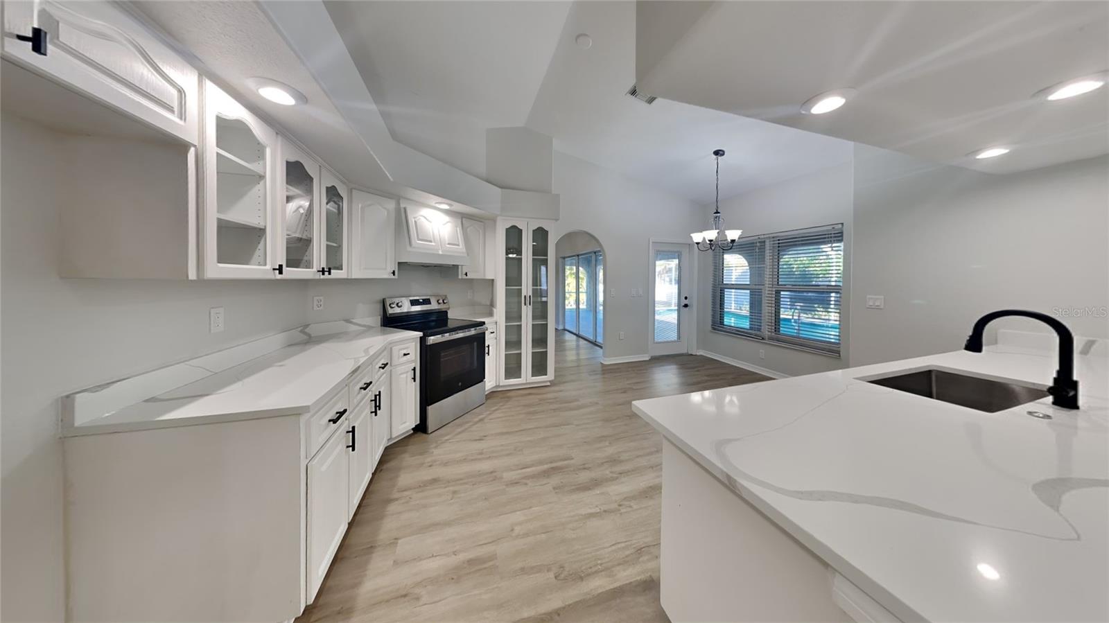 Image 3 of 21 For 23344 Van Buren Avenue