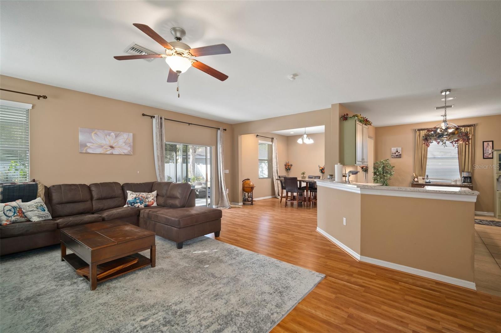 Image 10 of 37 For 8607 Tidal Breeze Drive