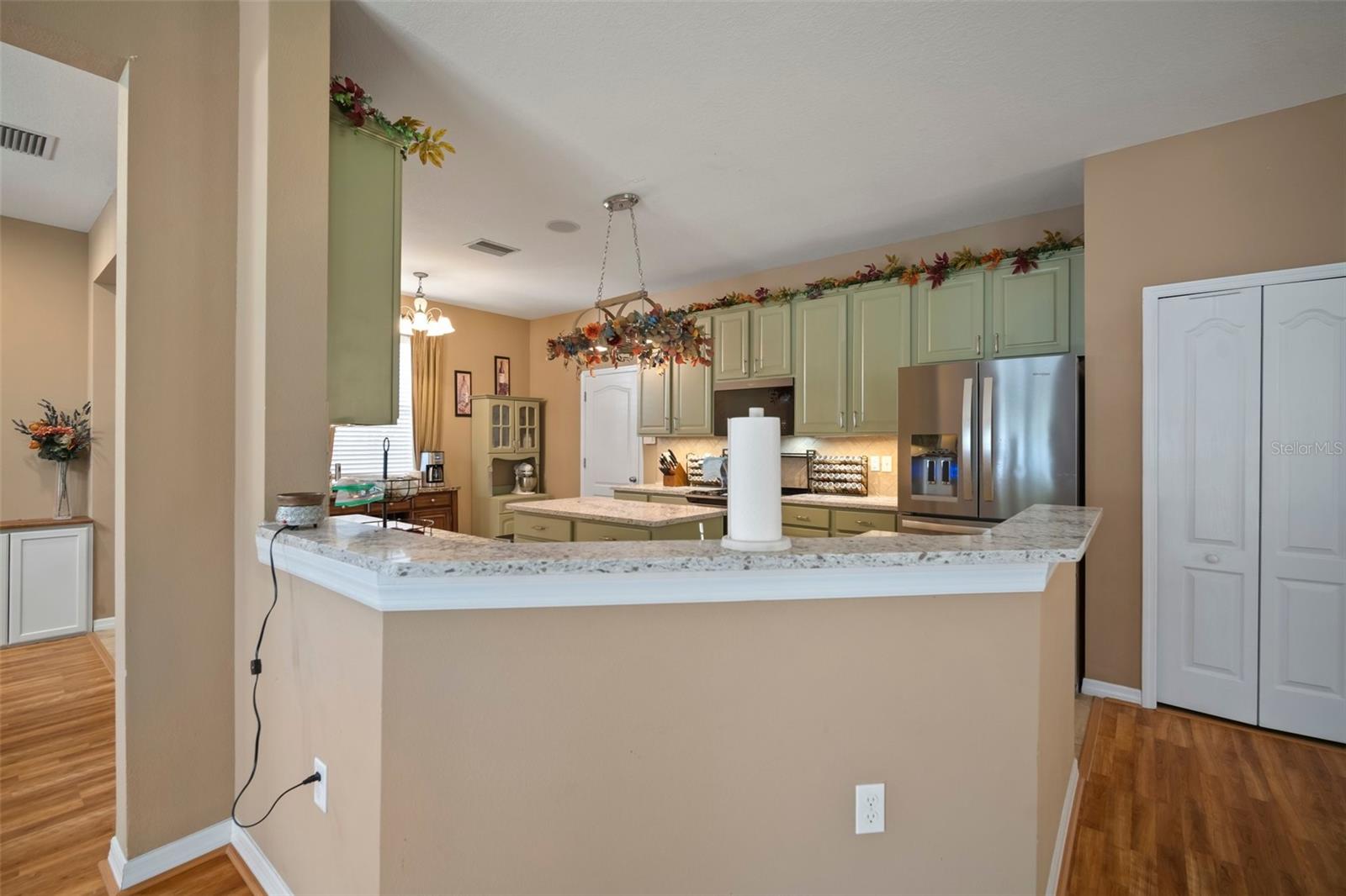 Image 12 of 37 For 8607 Tidal Breeze Drive
