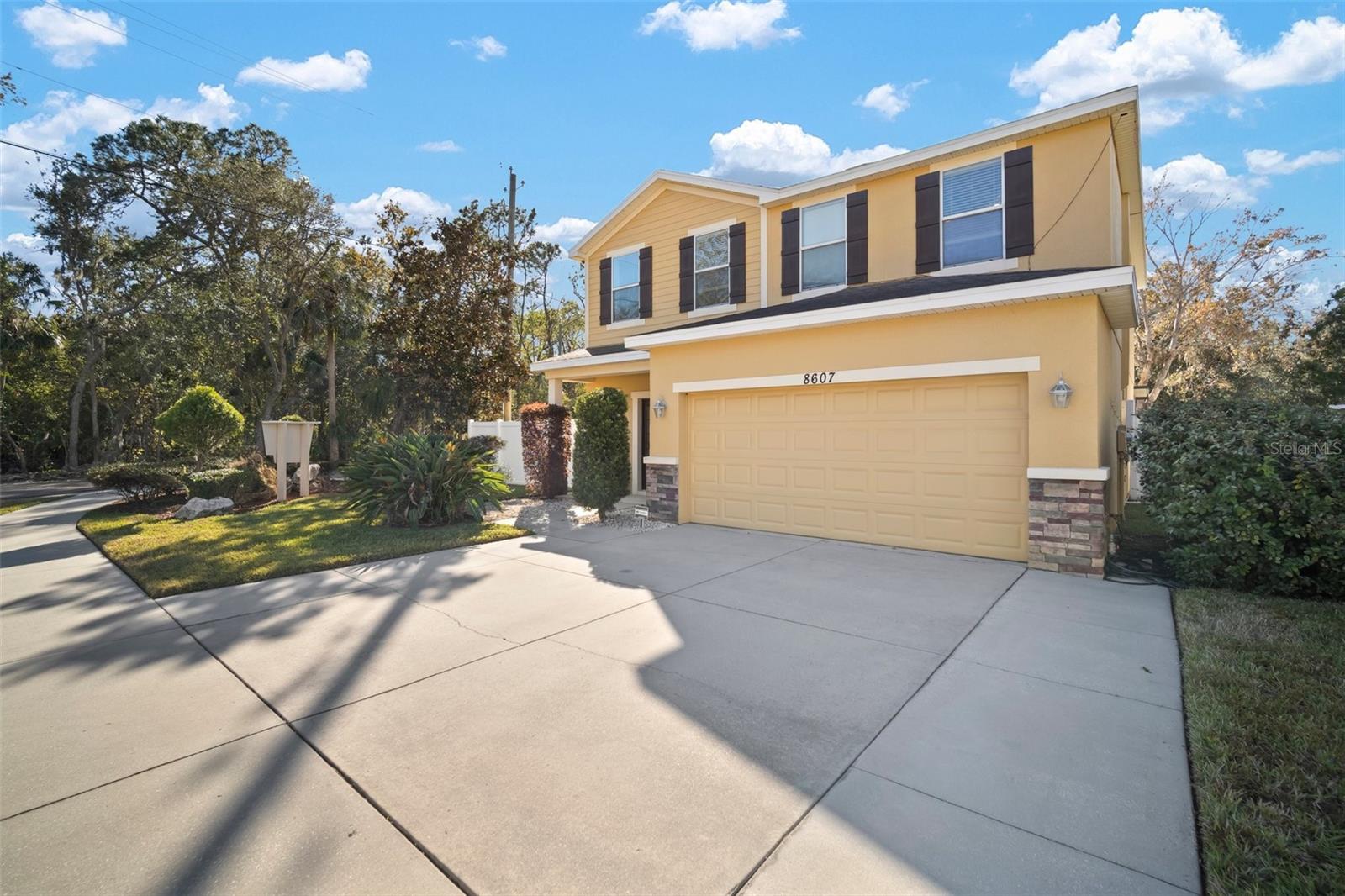 Image 3 of 37 For 8607 Tidal Breeze Drive