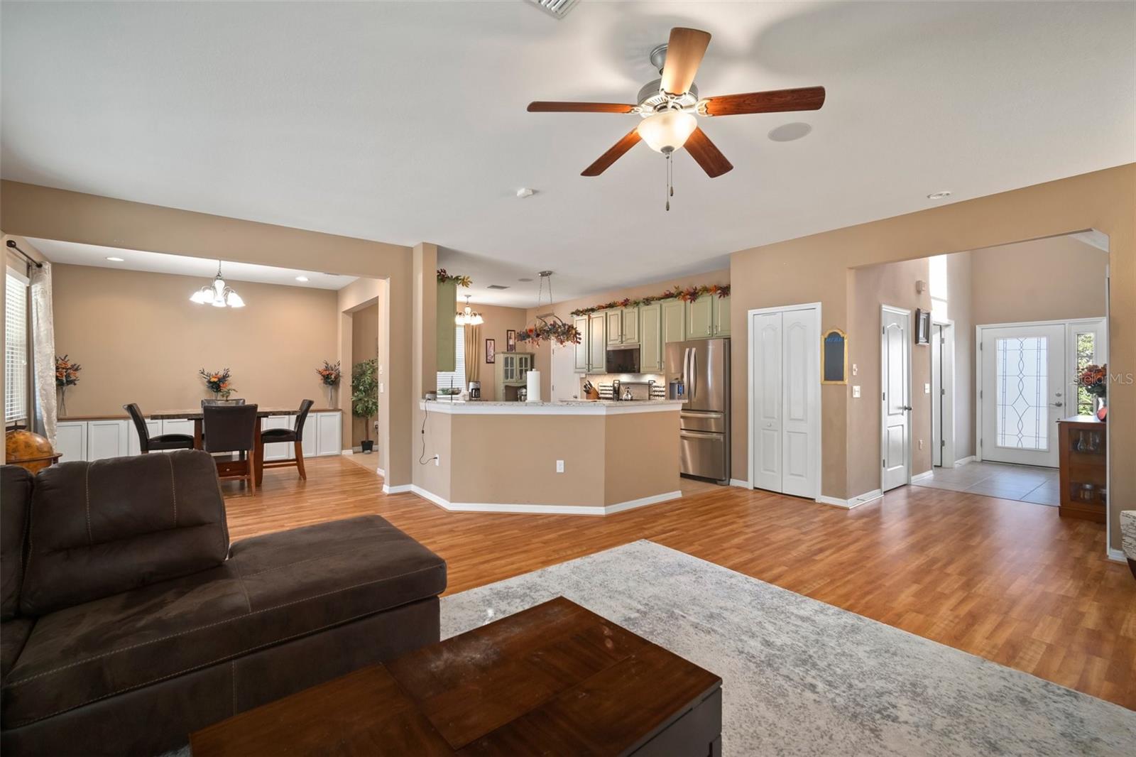 Image 8 of 37 For 8607 Tidal Breeze Drive