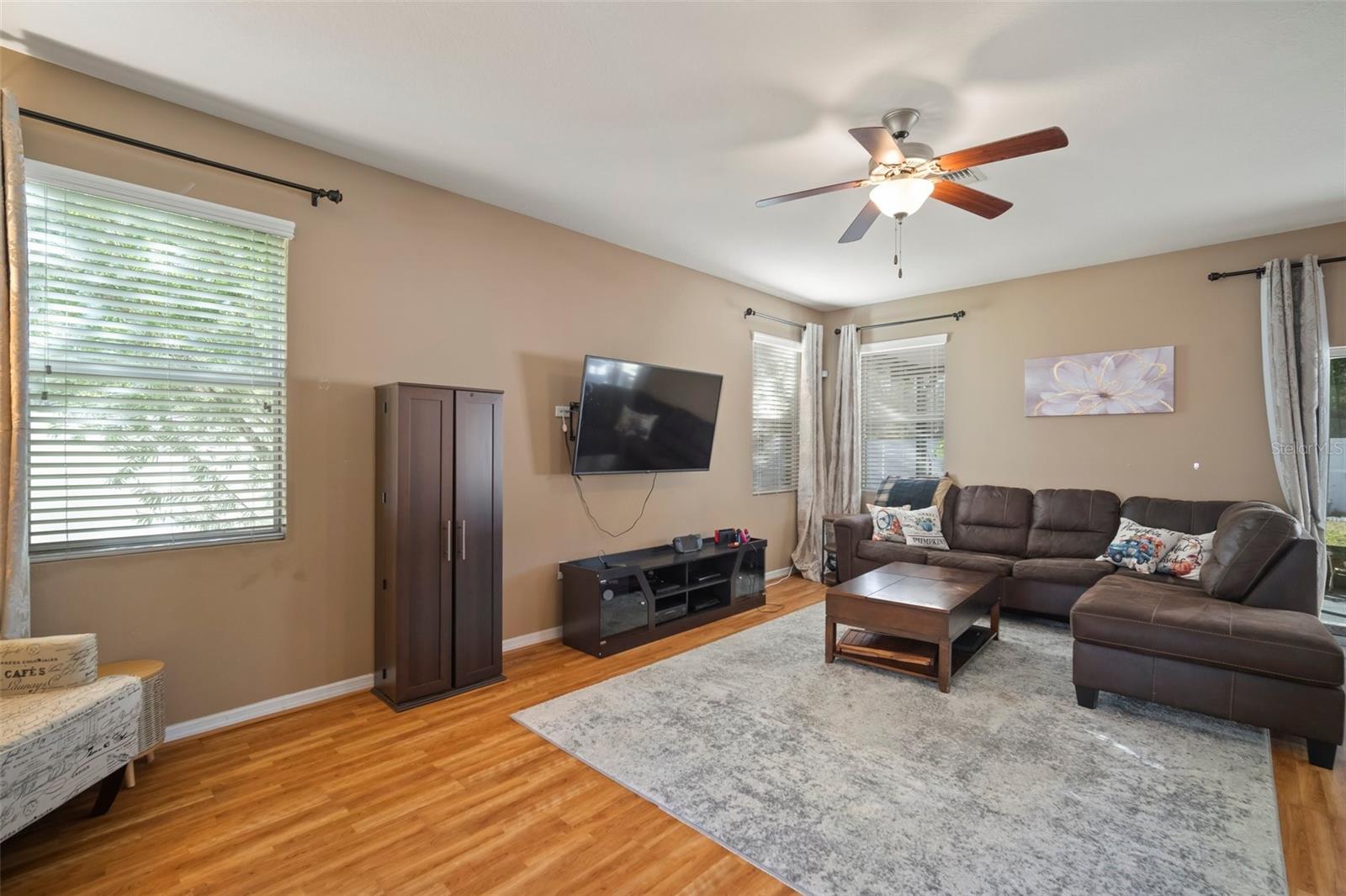 Image 9 of 37 For 8607 Tidal Breeze Drive