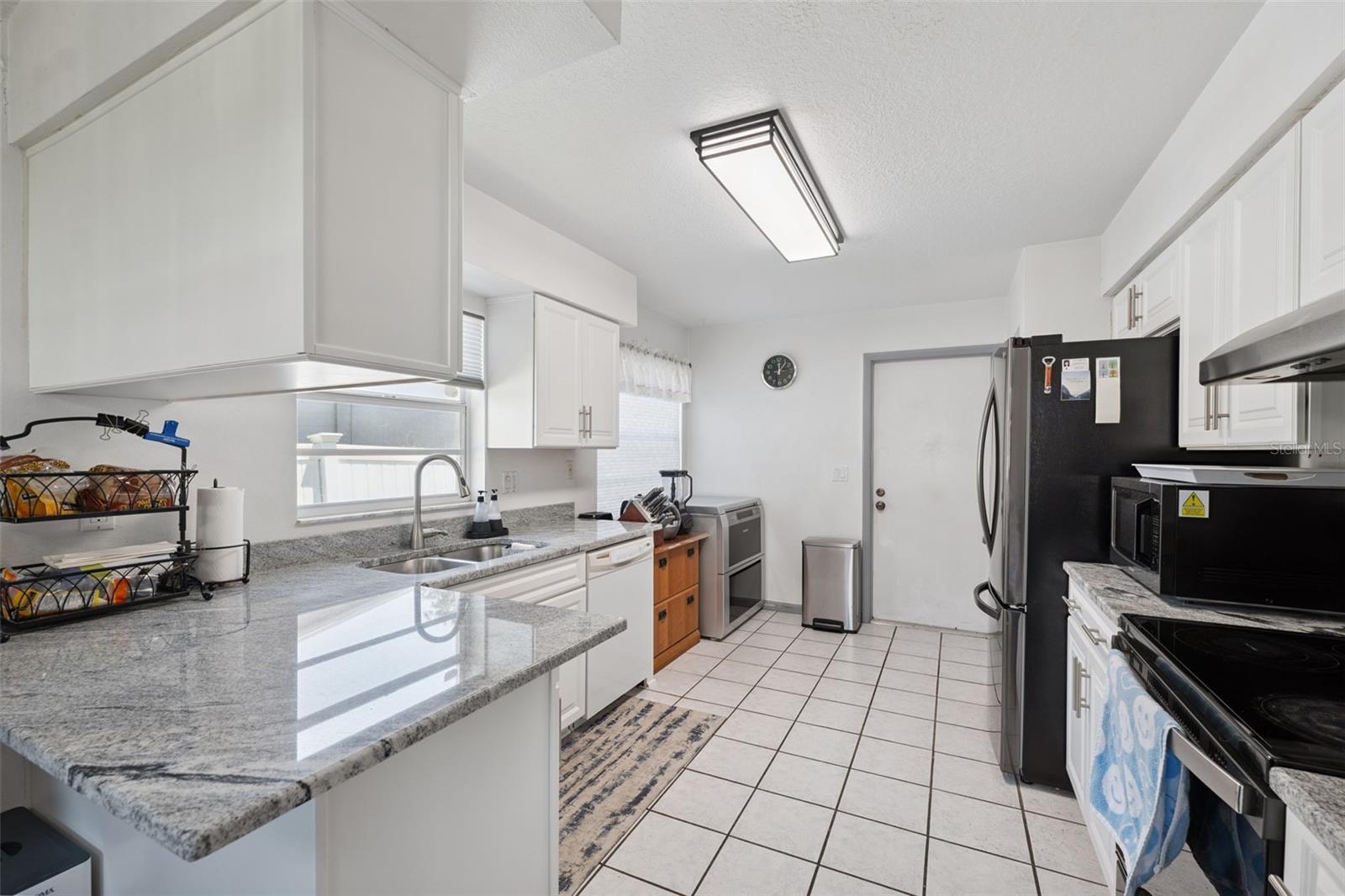 Image 10 of 42 For 6209 Harold Avenue