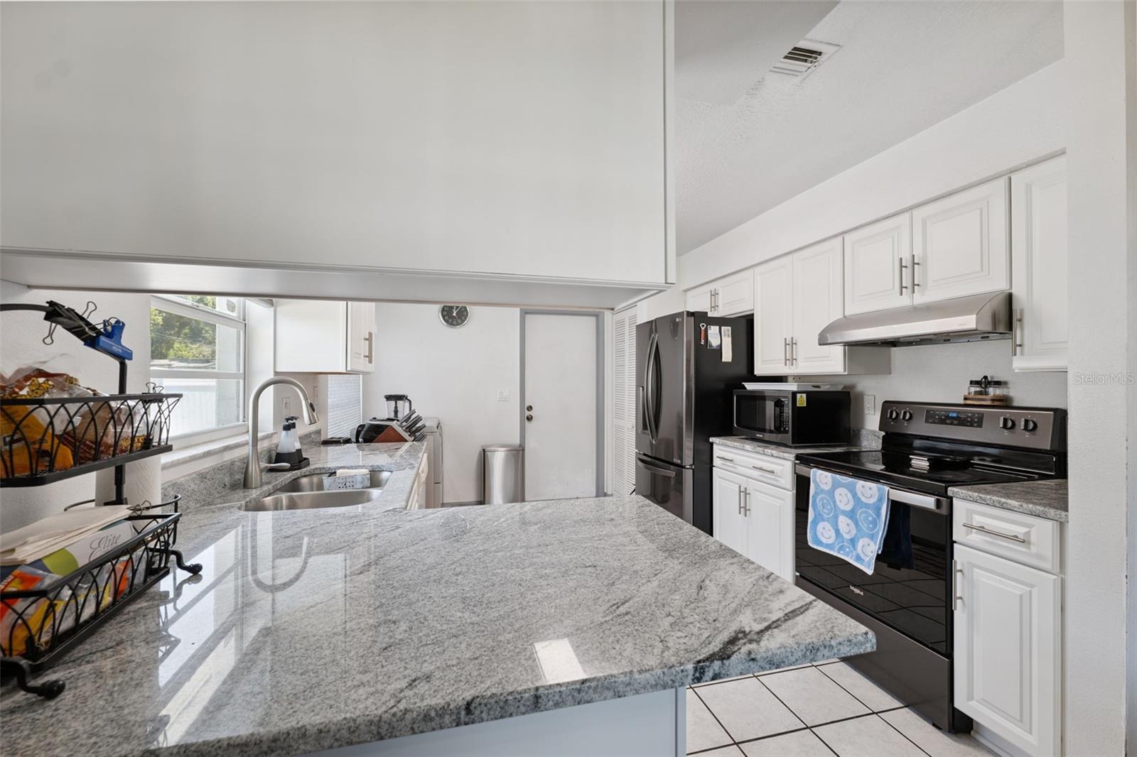 Image 11 of 42 For 6209 Harold Avenue