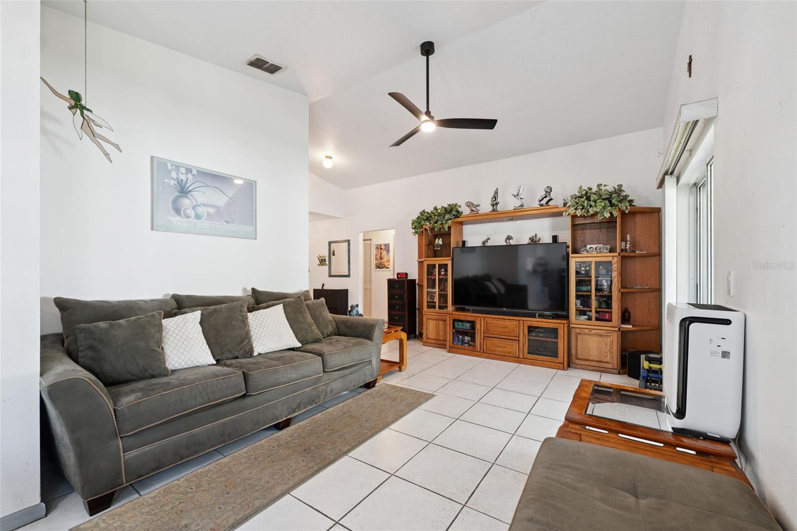 Image 7 of 42 For 6209 Harold Avenue