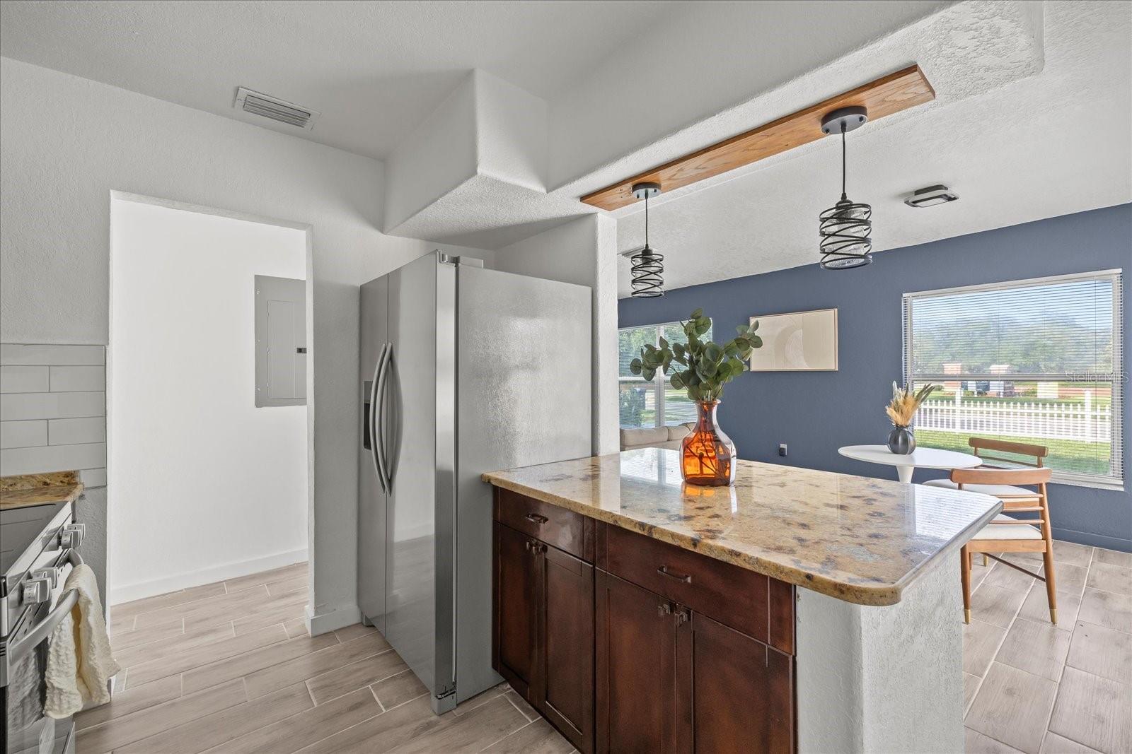 Image 10 of 26 For 4020 Falkenburg Road