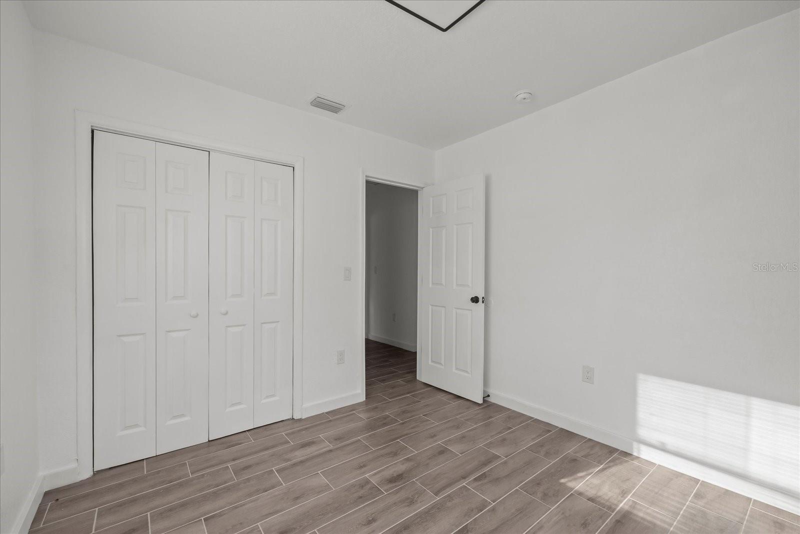 Image 21 of 26 For 4020 Falkenburg Road