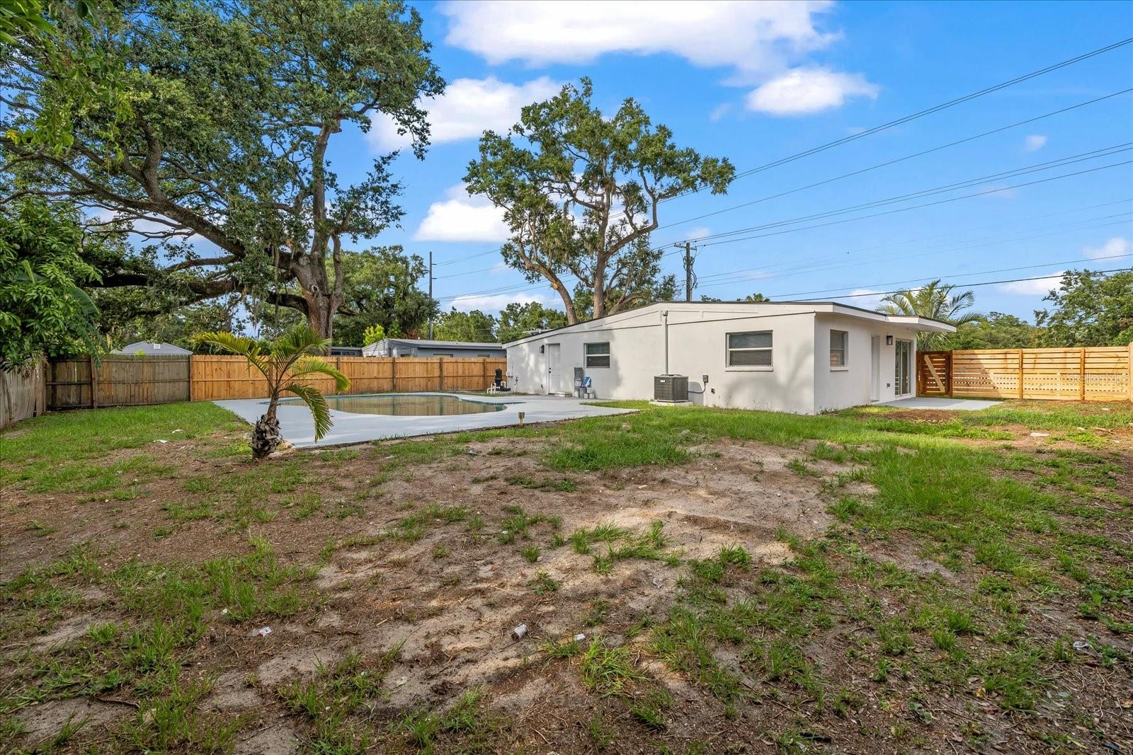 Image 23 of 26 For 4020 Falkenburg Road