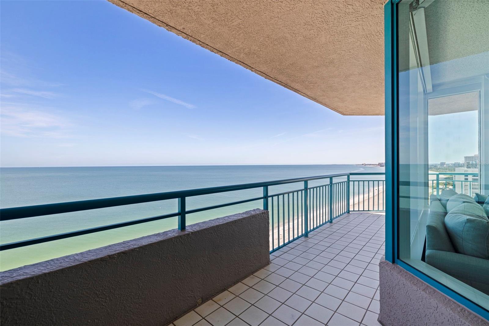 Image 22 of 81 For 1520 Gulf Boulevard 1502
