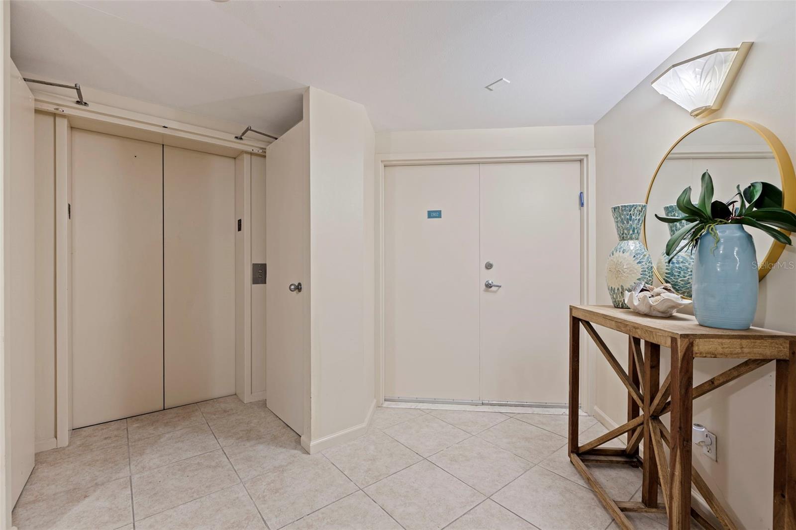 Image 3 of 81 For 1520 Gulf Boulevard 1502