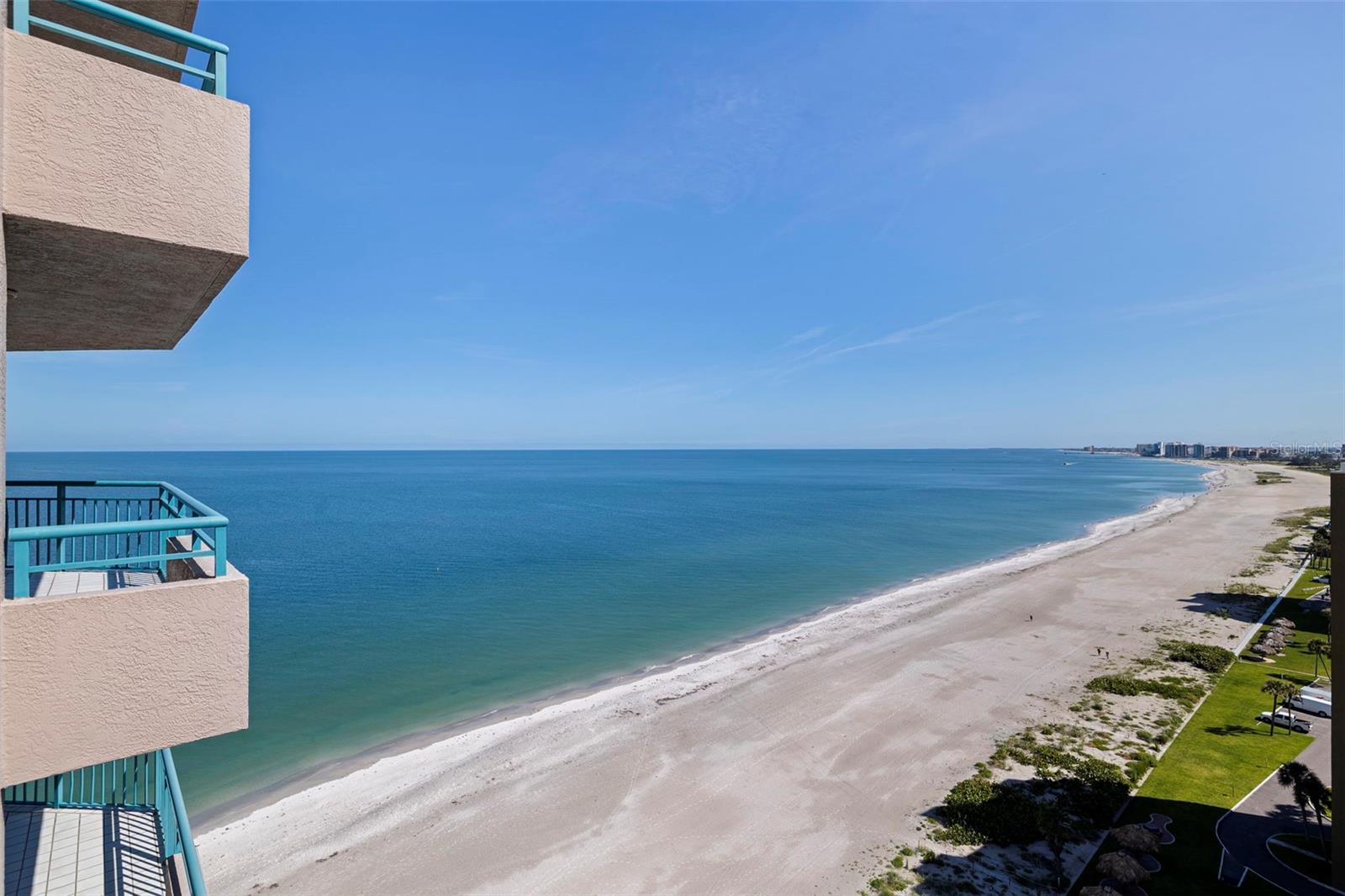 Image 30 of 81 For 1520 Gulf Boulevard 1502