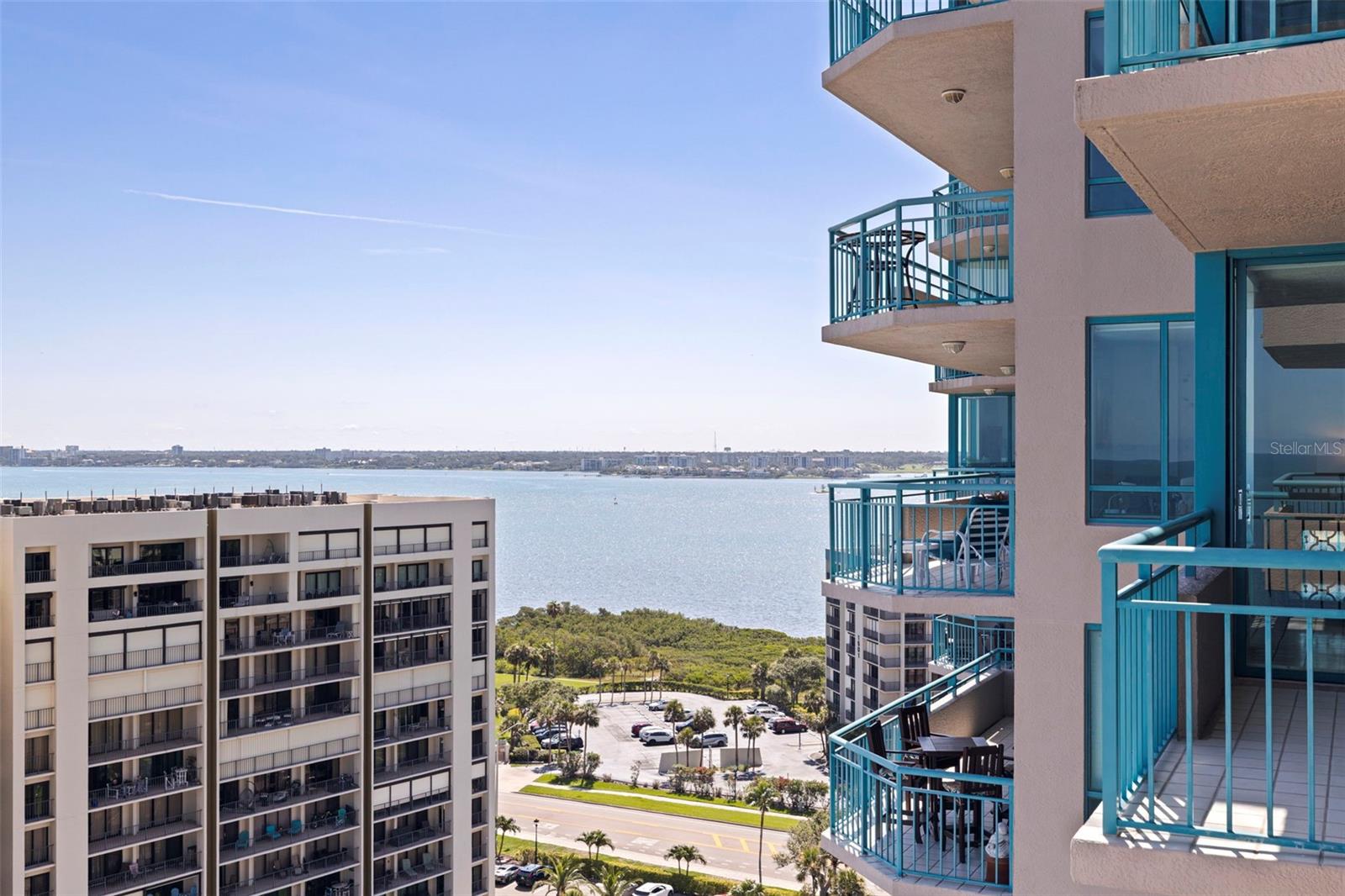 Image 41 of 81 For 1520 Gulf Boulevard 1502