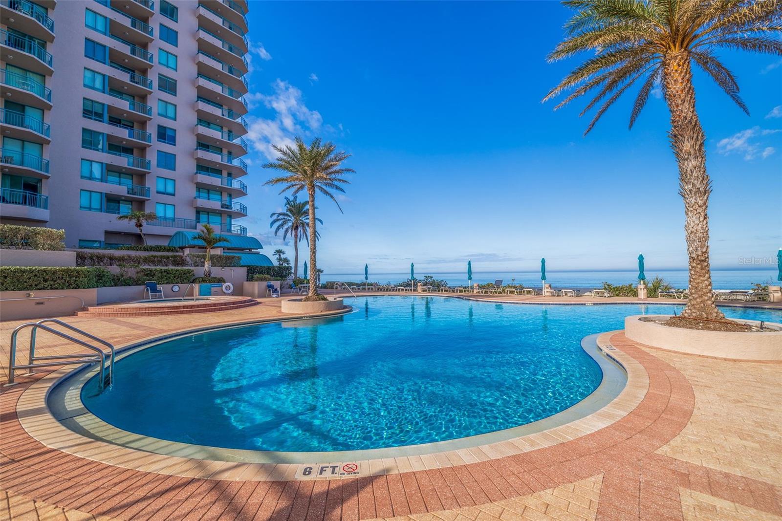 Image 51 of 81 For 1520 Gulf Boulevard 1502