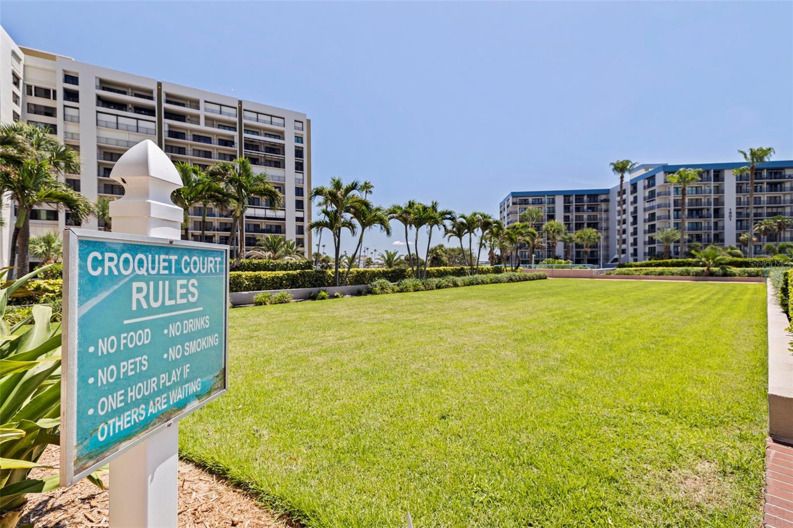 Image 63 of 81 For 1520 Gulf Boulevard 1502