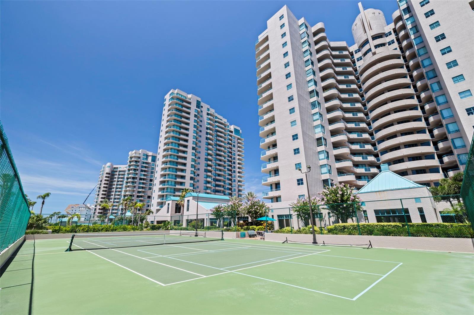 Image 67 of 81 For 1520 Gulf Boulevard 1502