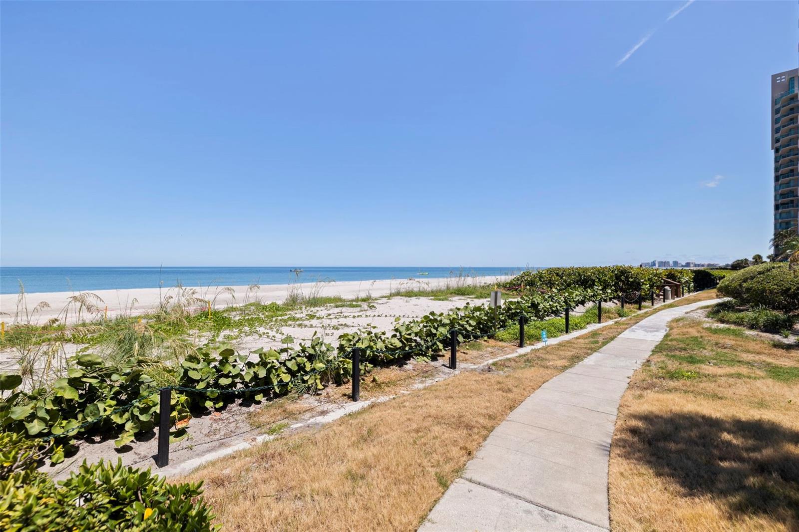 Image 73 of 81 For 1520 Gulf Boulevard 1502