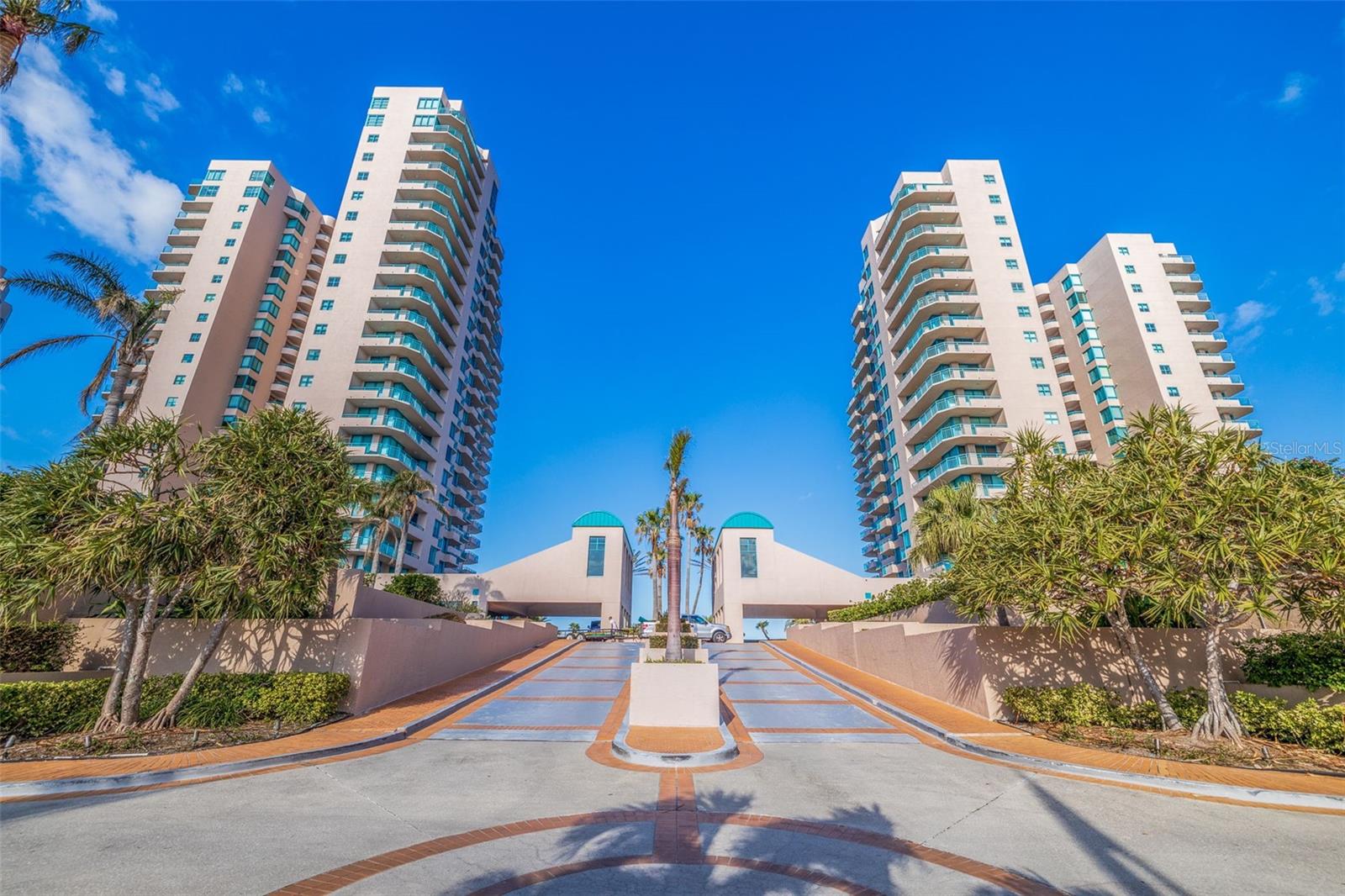 Image 76 of 81 For 1520 Gulf Boulevard 1502