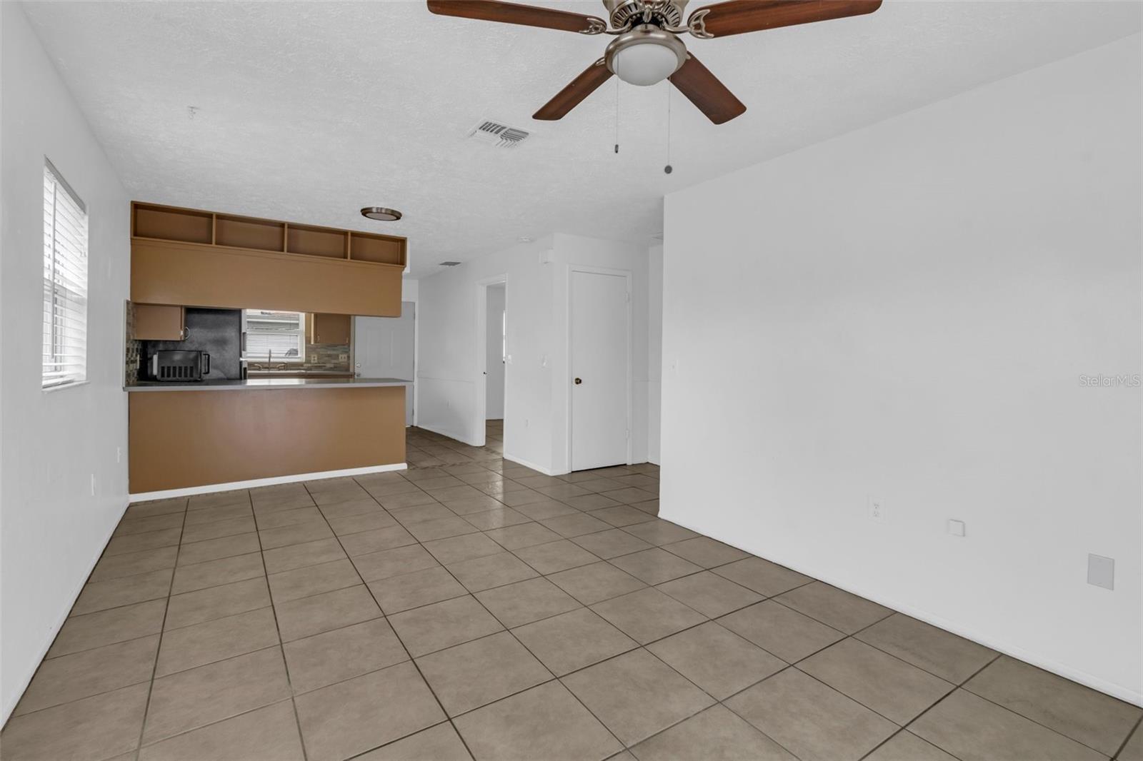 Image 10 of 31 For 5431 & 5435 Beach Street