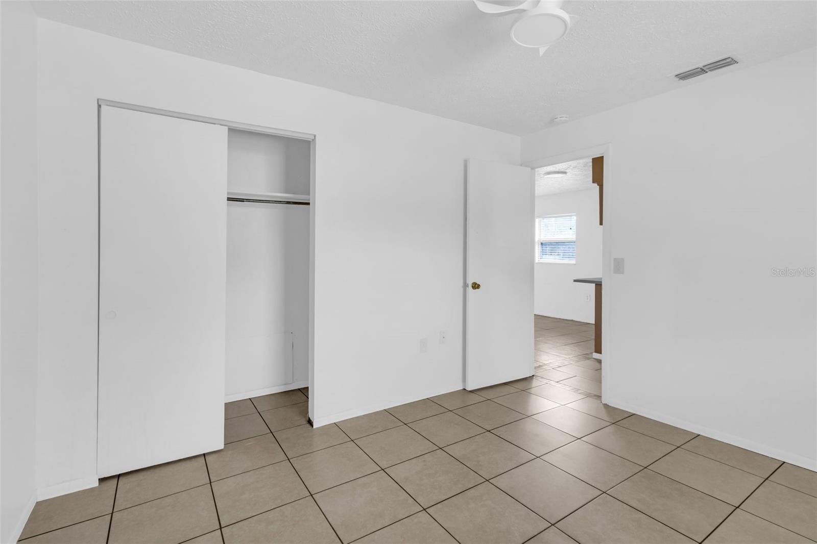Image 12 of 31 For 5431 & 5435 Beach Street