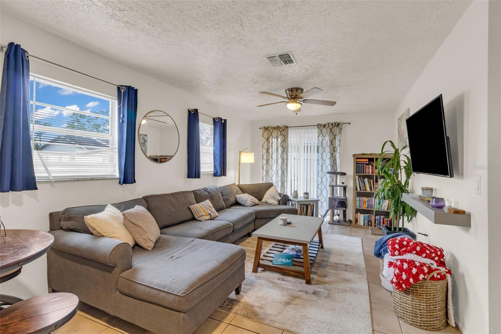 Image 16 of 31 For 5431 & 5435 Beach Street