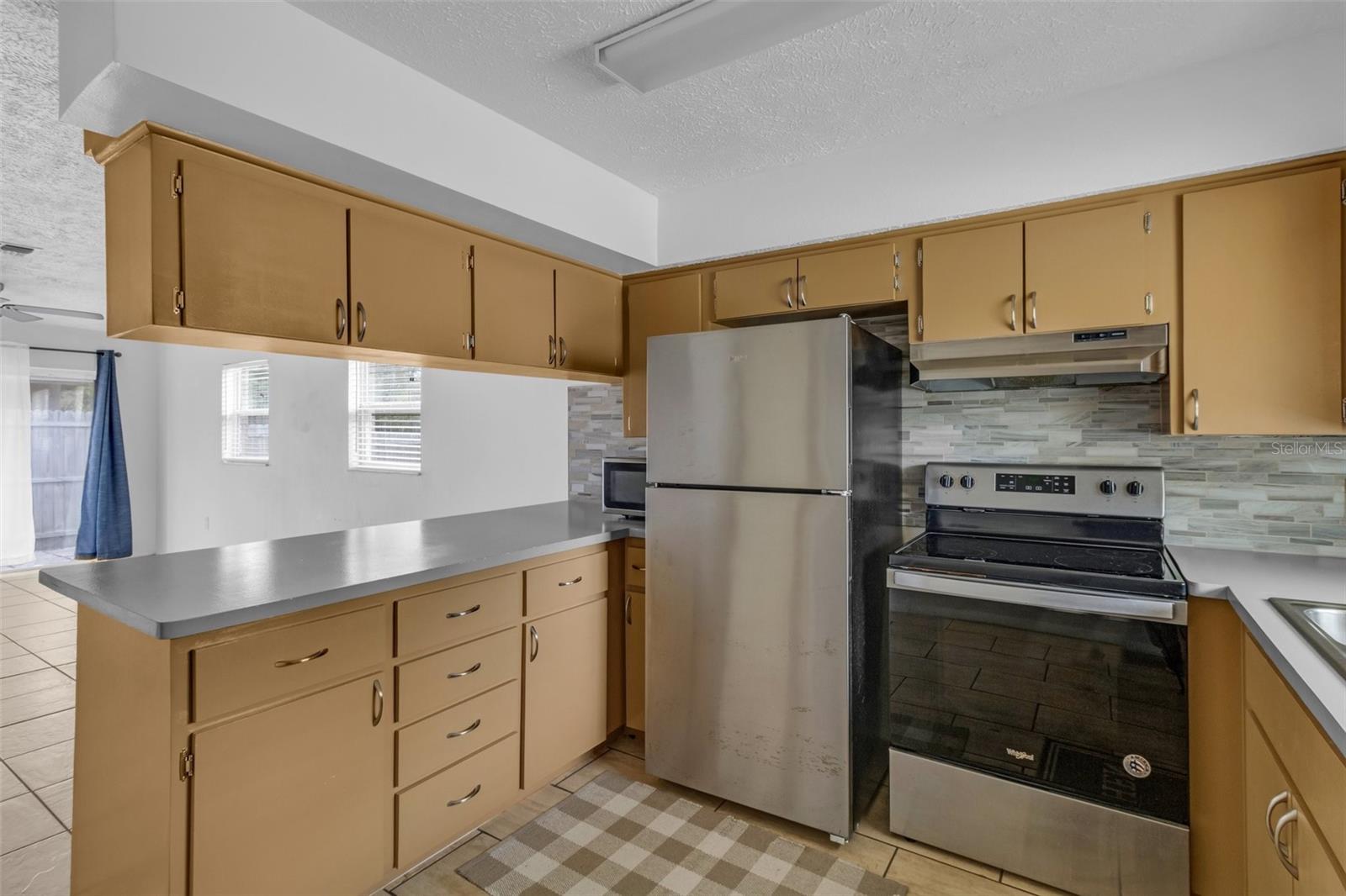 Image 5 of 31 For 5431 & 5435 Beach Street