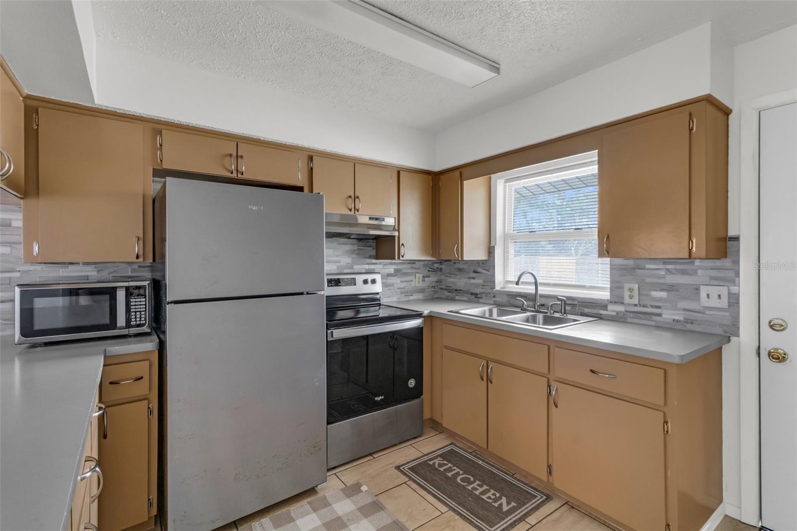 Image 6 of 31 For 5431 & 5435 Beach Street