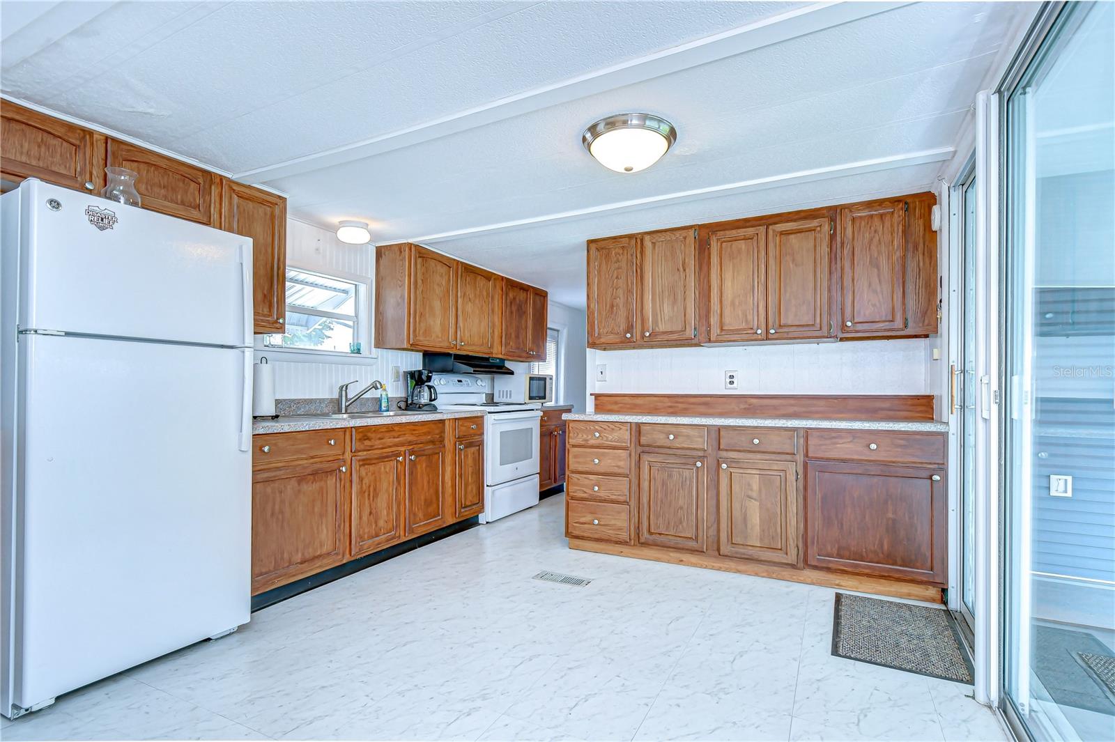 Image 13 of 43 For 35014 Carl Avenue