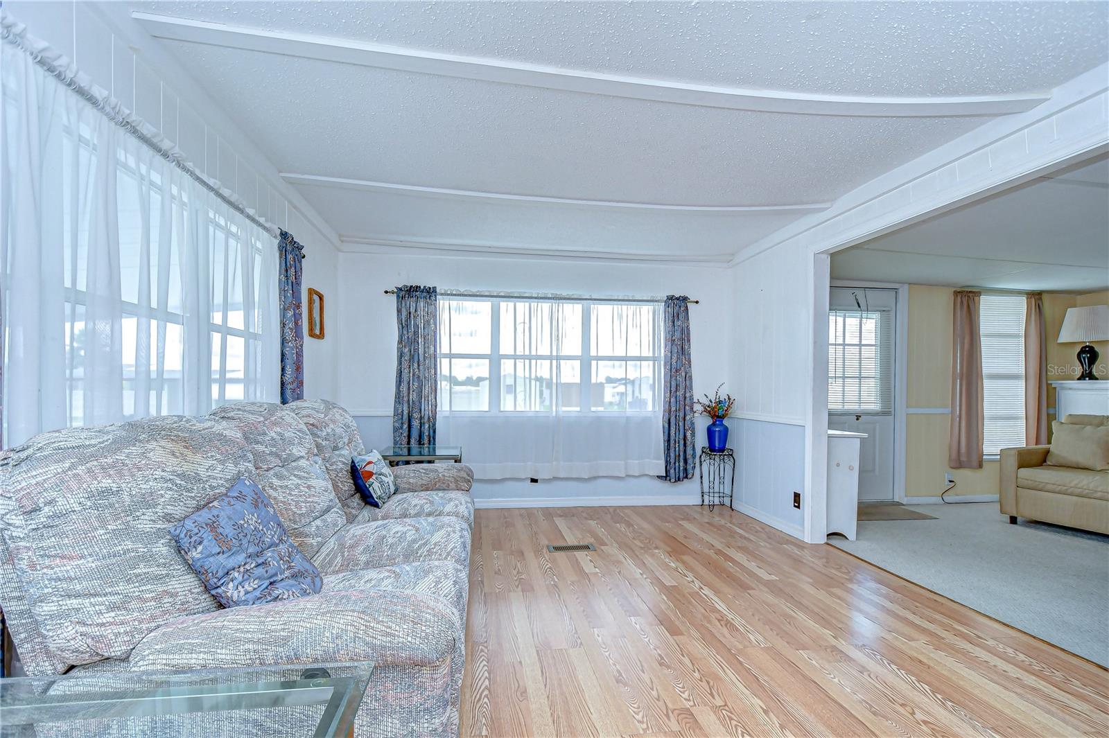Image 7 of 43 For 35014 Carl Avenue