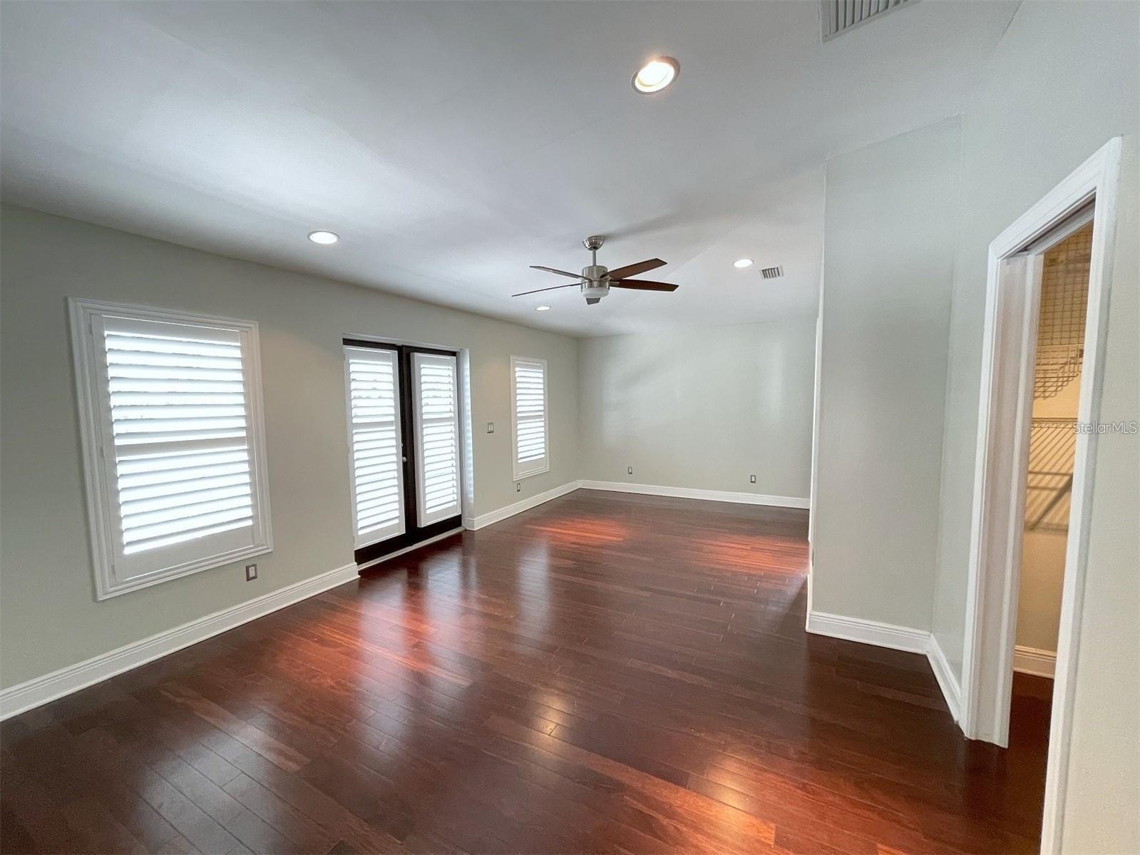 Image 11 of 26 For 3903 Corona Street