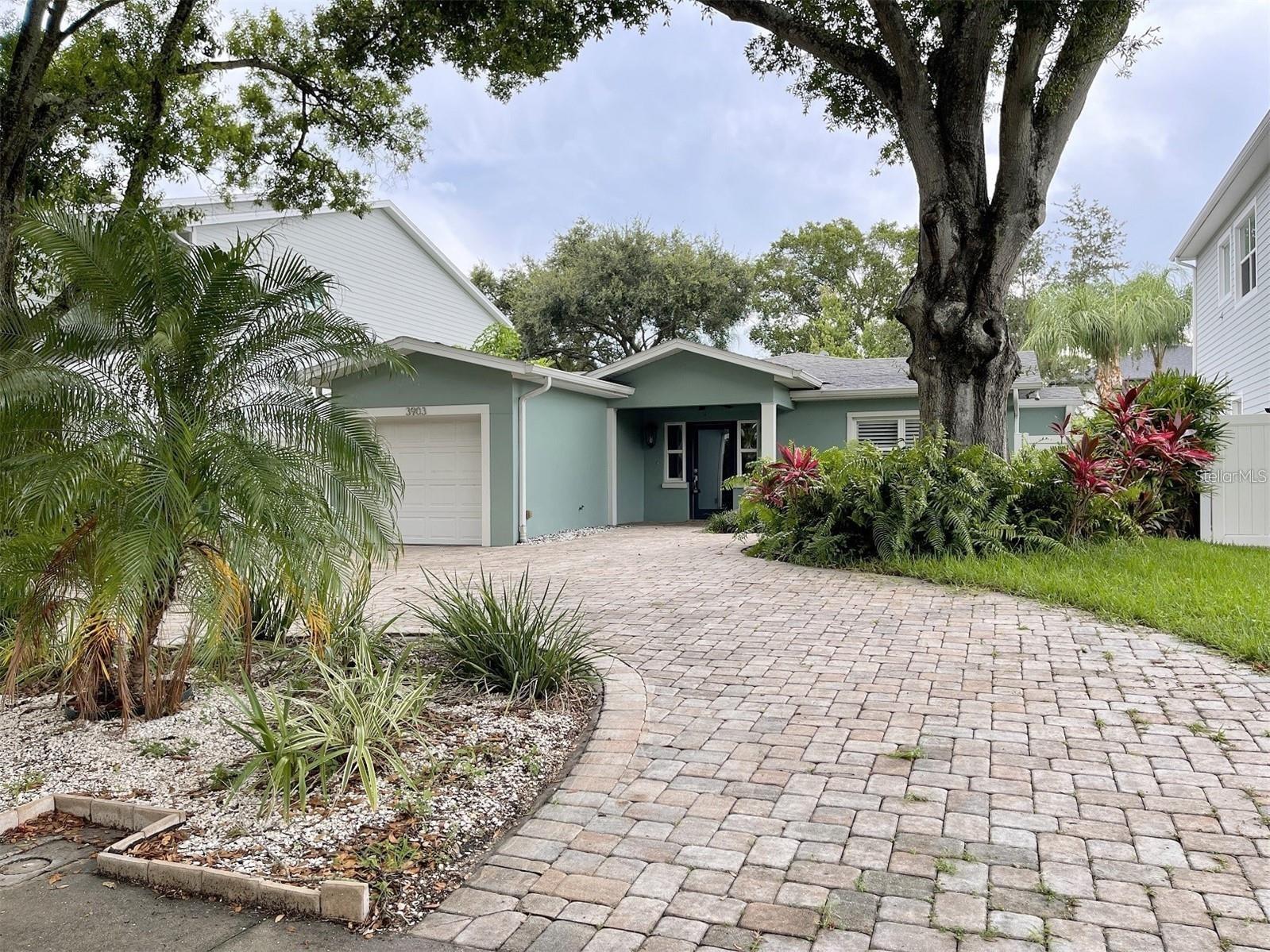 Image 2 of 26 For 3903 Corona Street