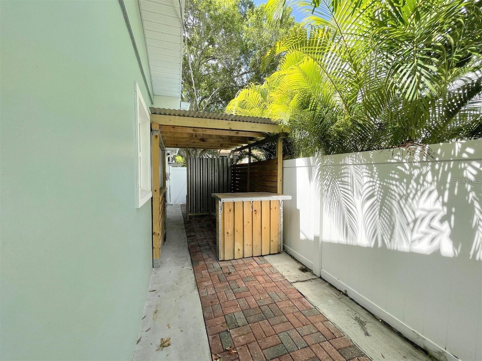 Image 22 of 26 For 3903 Corona Street