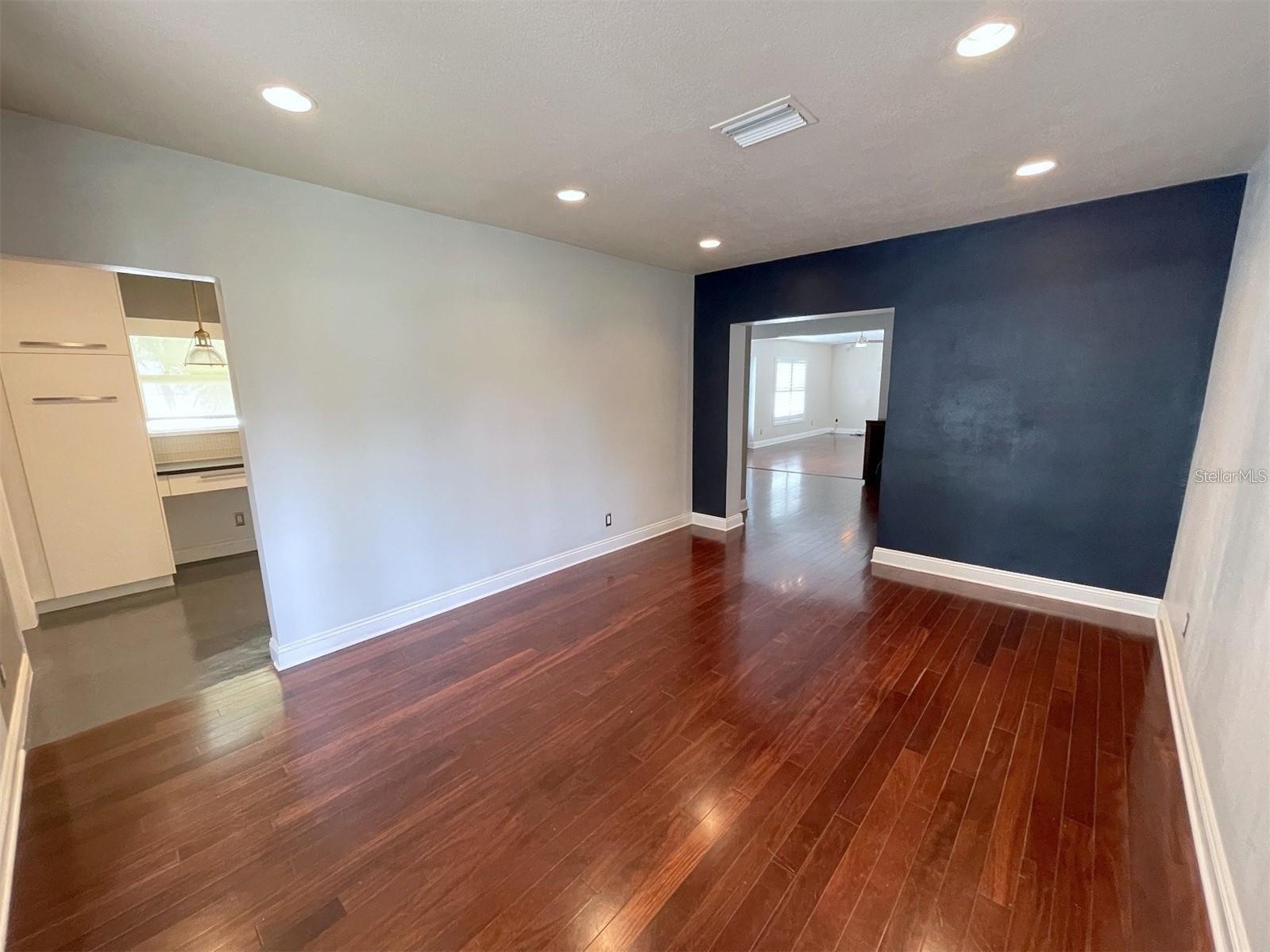 Image 3 of 26 For 3903 Corona Street