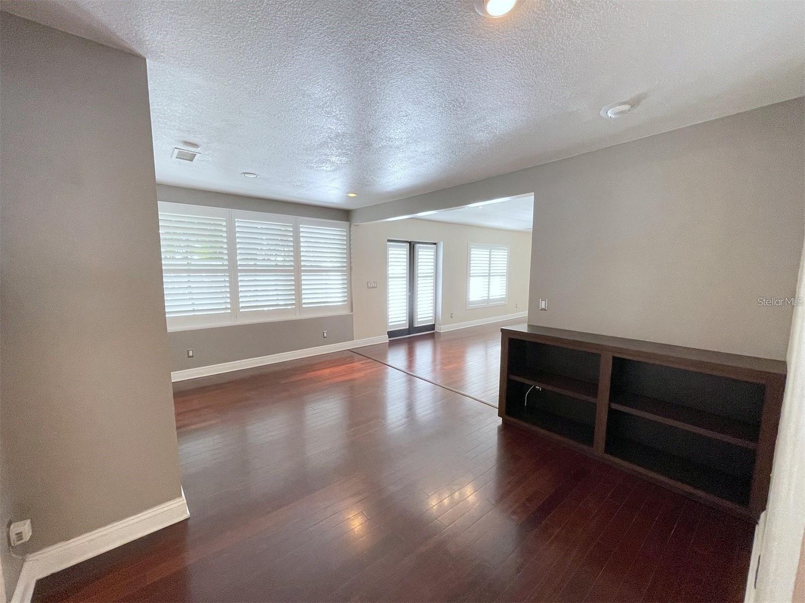 Image 6 of 26 For 3903 Corona Street