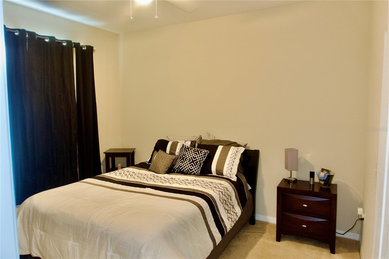 Image 16 of 41 For 18439 Red Willow Way