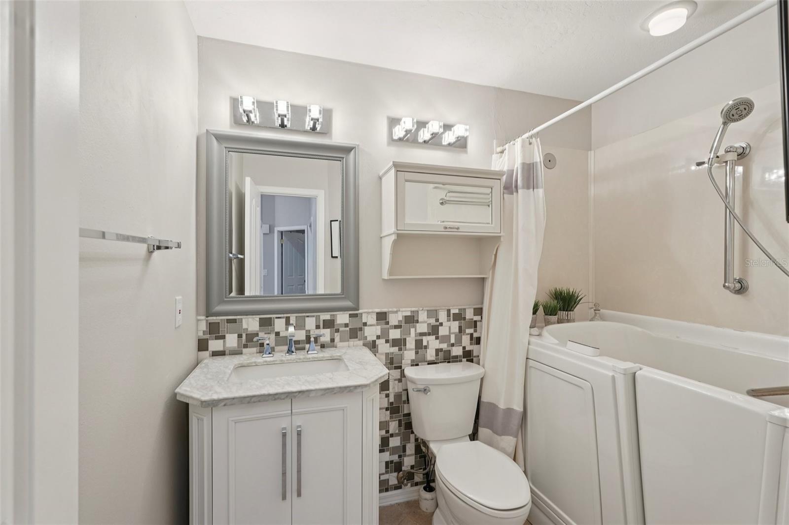 Image 14 of 32 For 3854 Lyndhurst Court