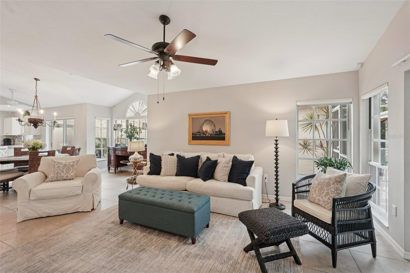 Image 3 of 32 For 3854 Lyndhurst Court