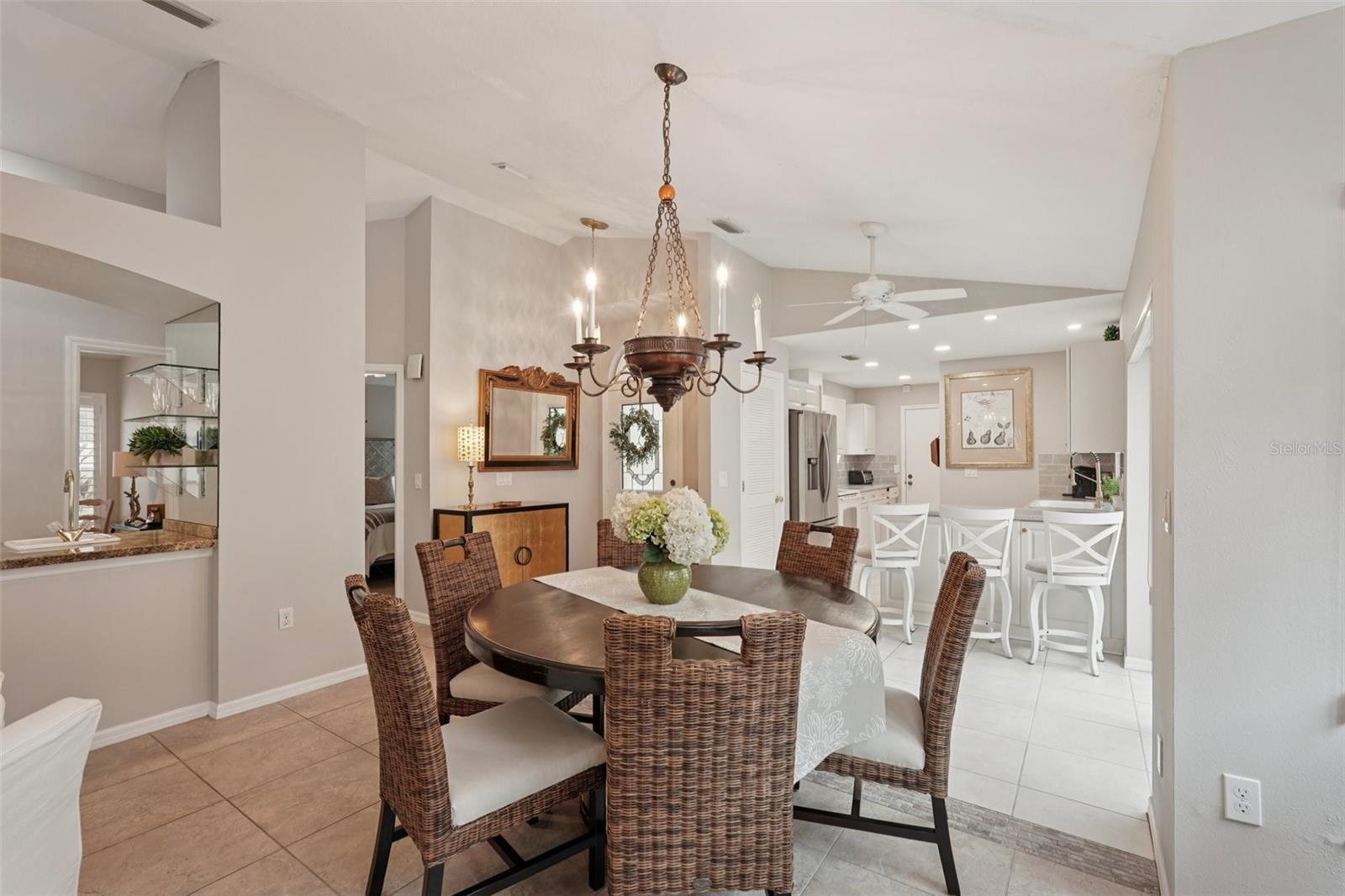 Image 7 of 32 For 3854 Lyndhurst Court