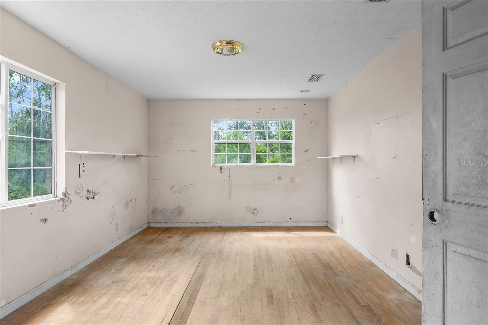 Image 5 of 28 For 10909 Cowels Road