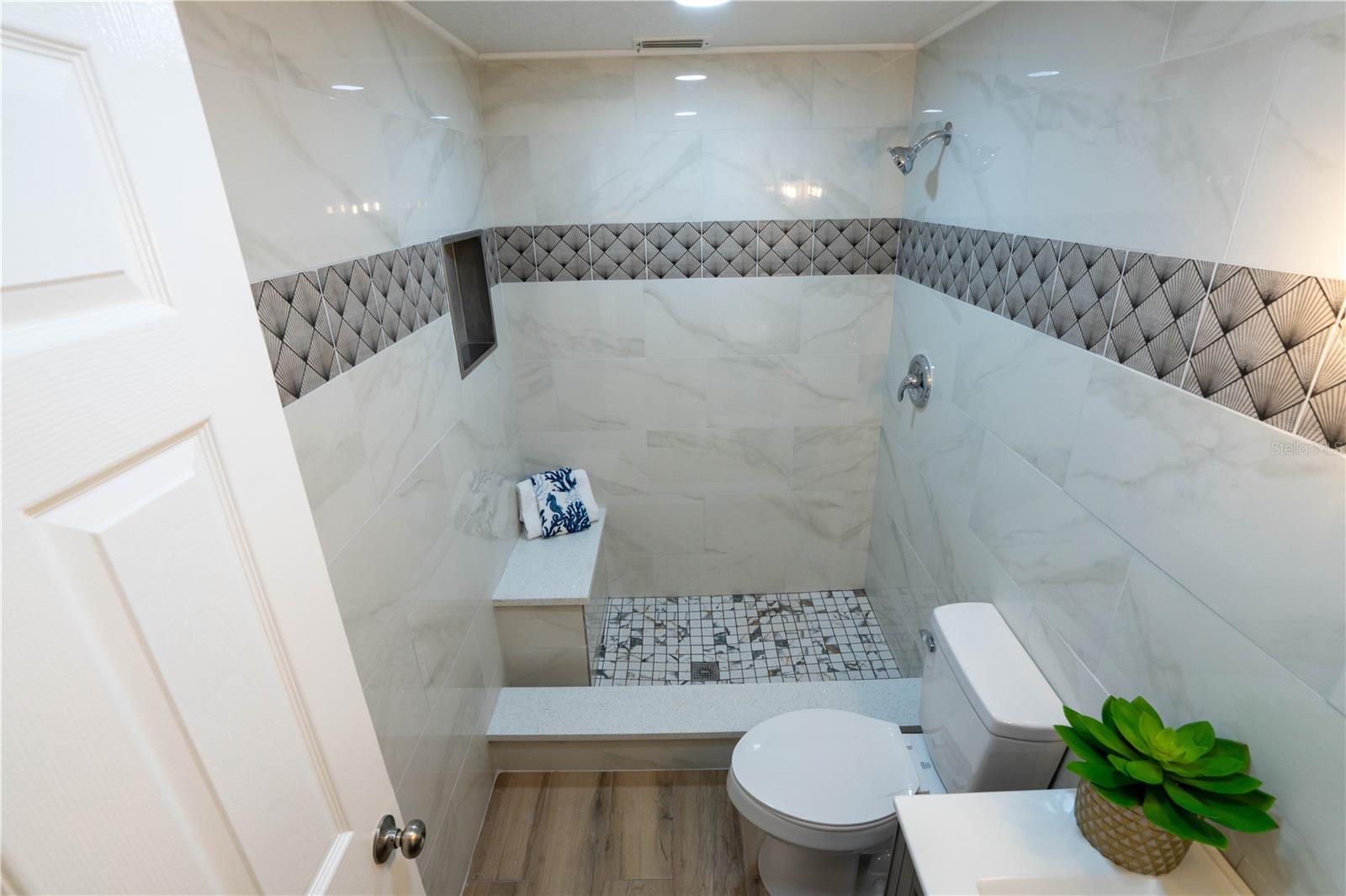 Image 30 of 35 For 2908 Edenwood Street