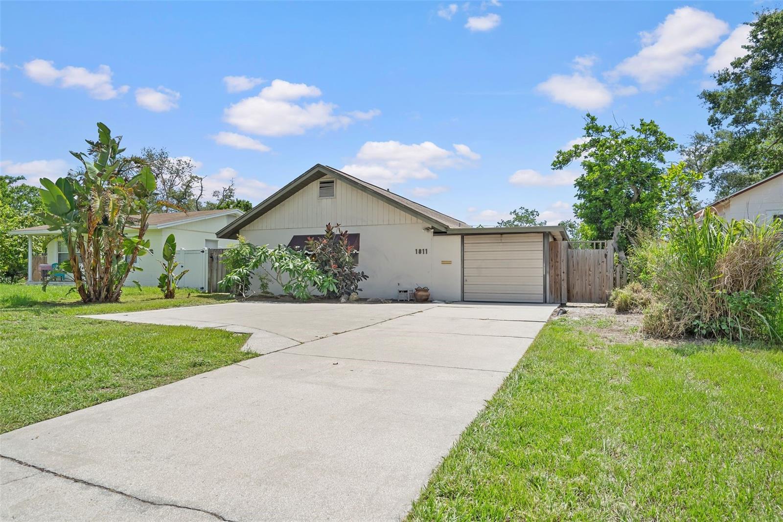 Details for 1811 49th Street N, ST PETERSBURG, FL 33710