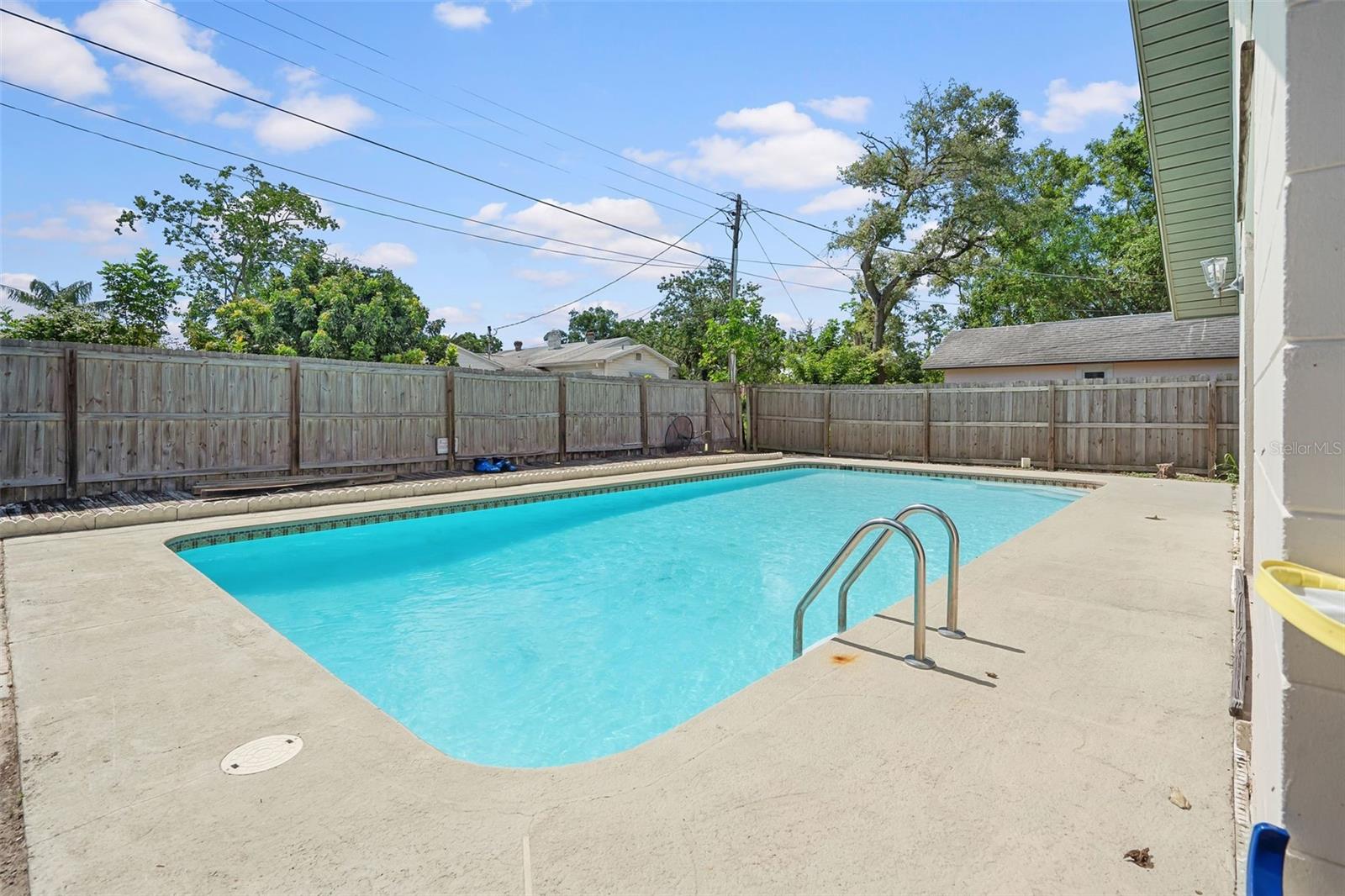 Image 14 of 29 For 1811 49th Street N