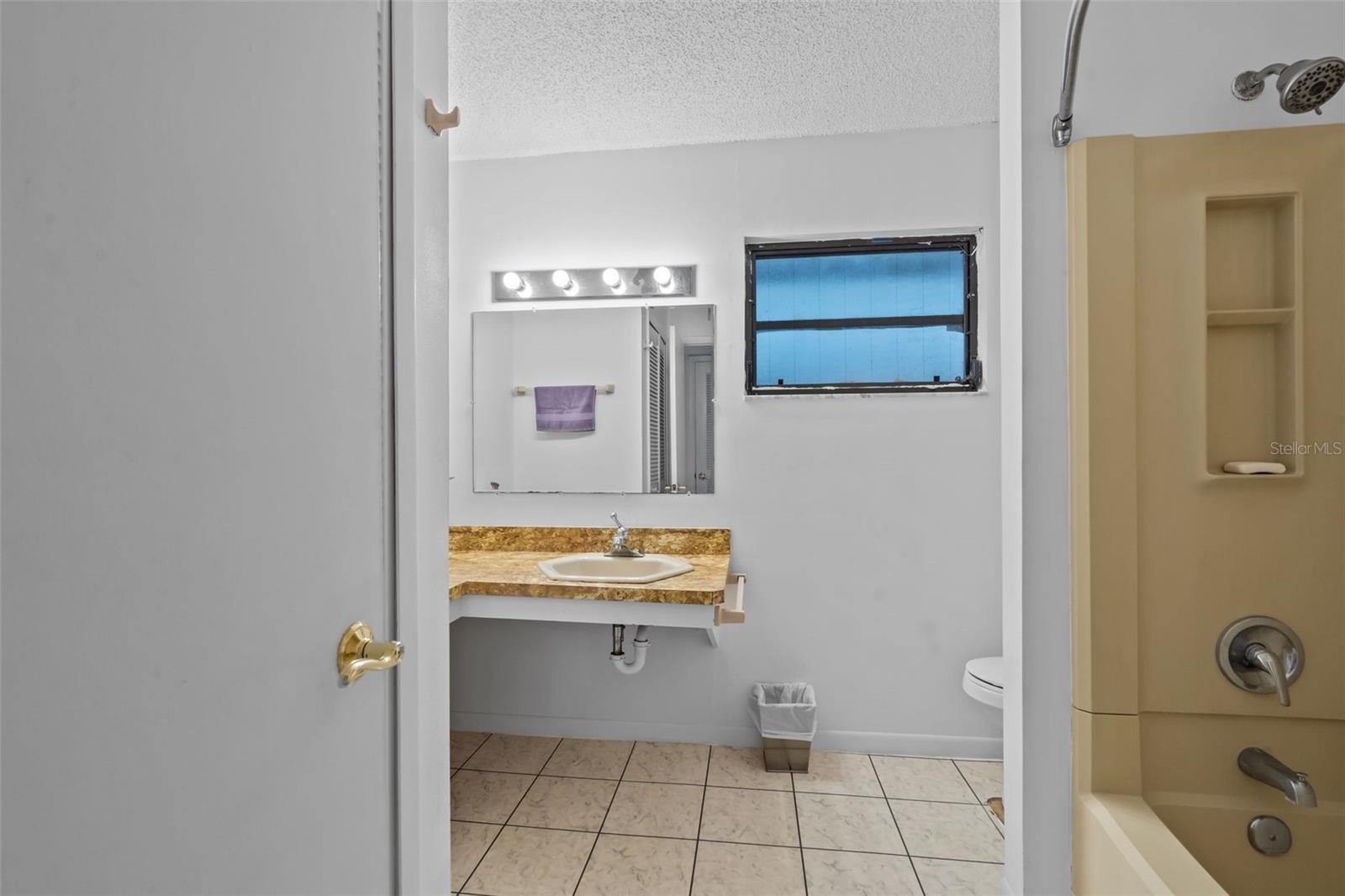 Image 19 of 29 For 1811 49th Street N