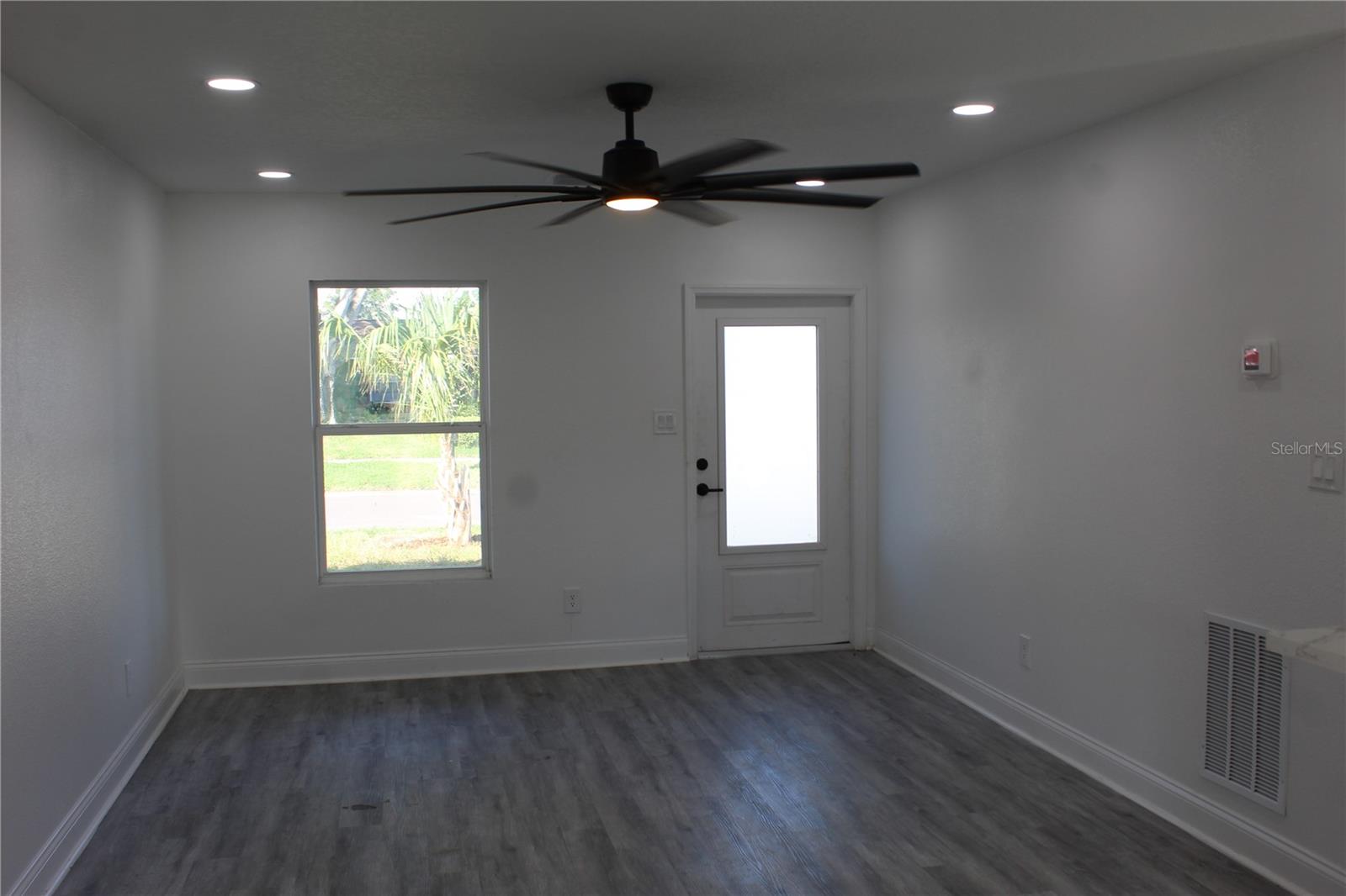 Image 7 of 26 For 8524 Fish Lake Road