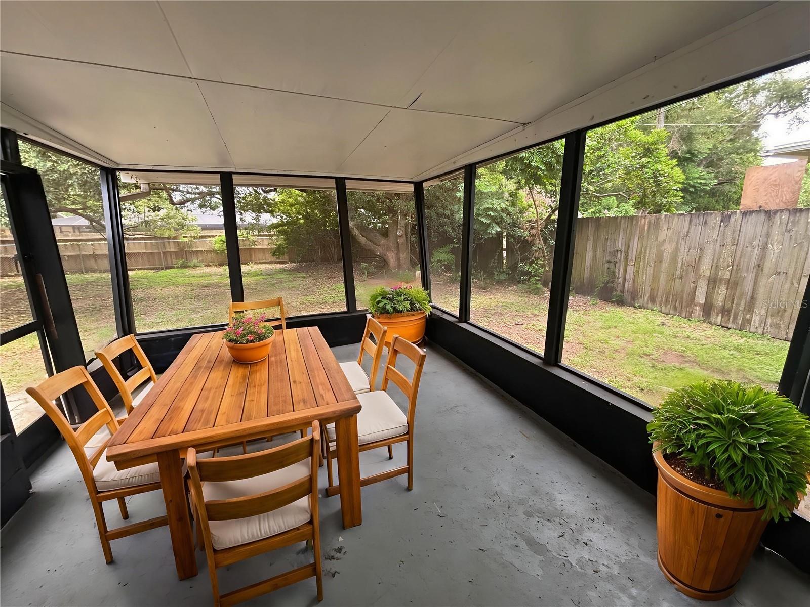 Image 11 of 14 For 39205 Park Drive