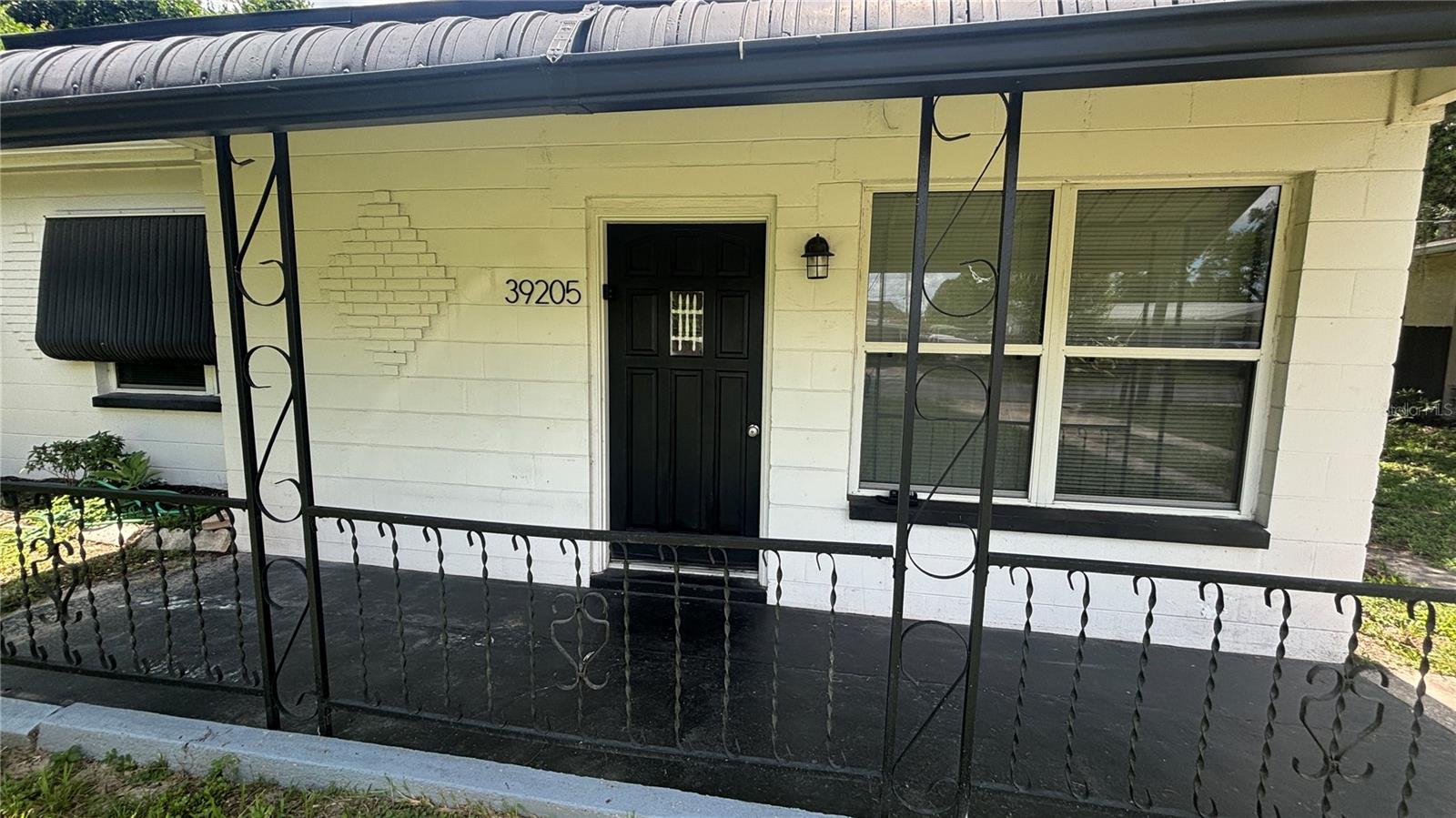 Image 2 of 14 For 39205 Park Drive