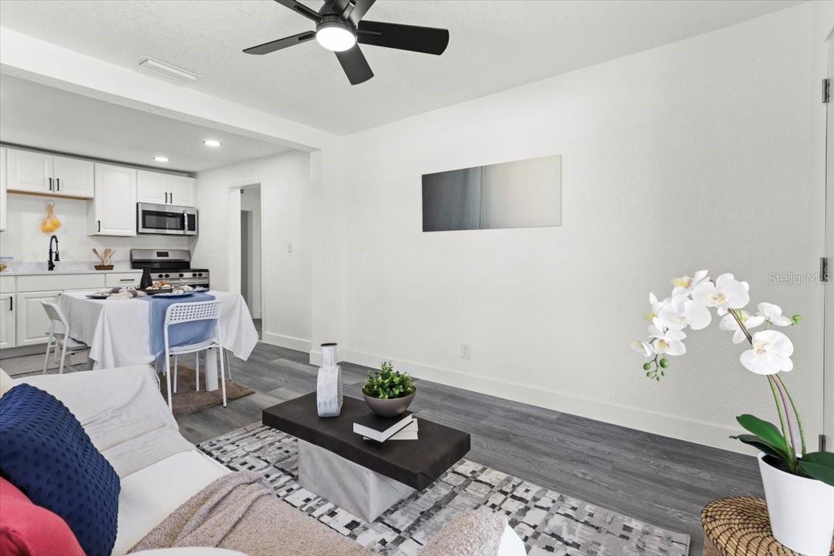 Image 7 of 21 For 4112 E Ellicott St