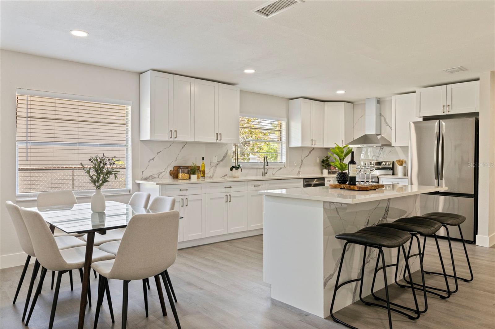 Image 12 of 49 For 834 Riverside Drive
